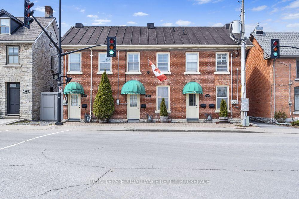 Photo 3 of 272 Wellington Street, Kingston, East of Sir John A. Blvd — HOMEH
