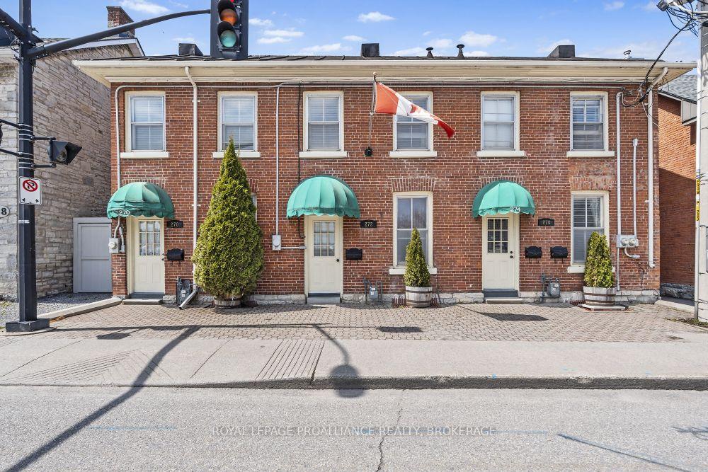 Photo 5 of 272 Wellington Street, Kingston, East of Sir John A. Blvd — HOMEH
