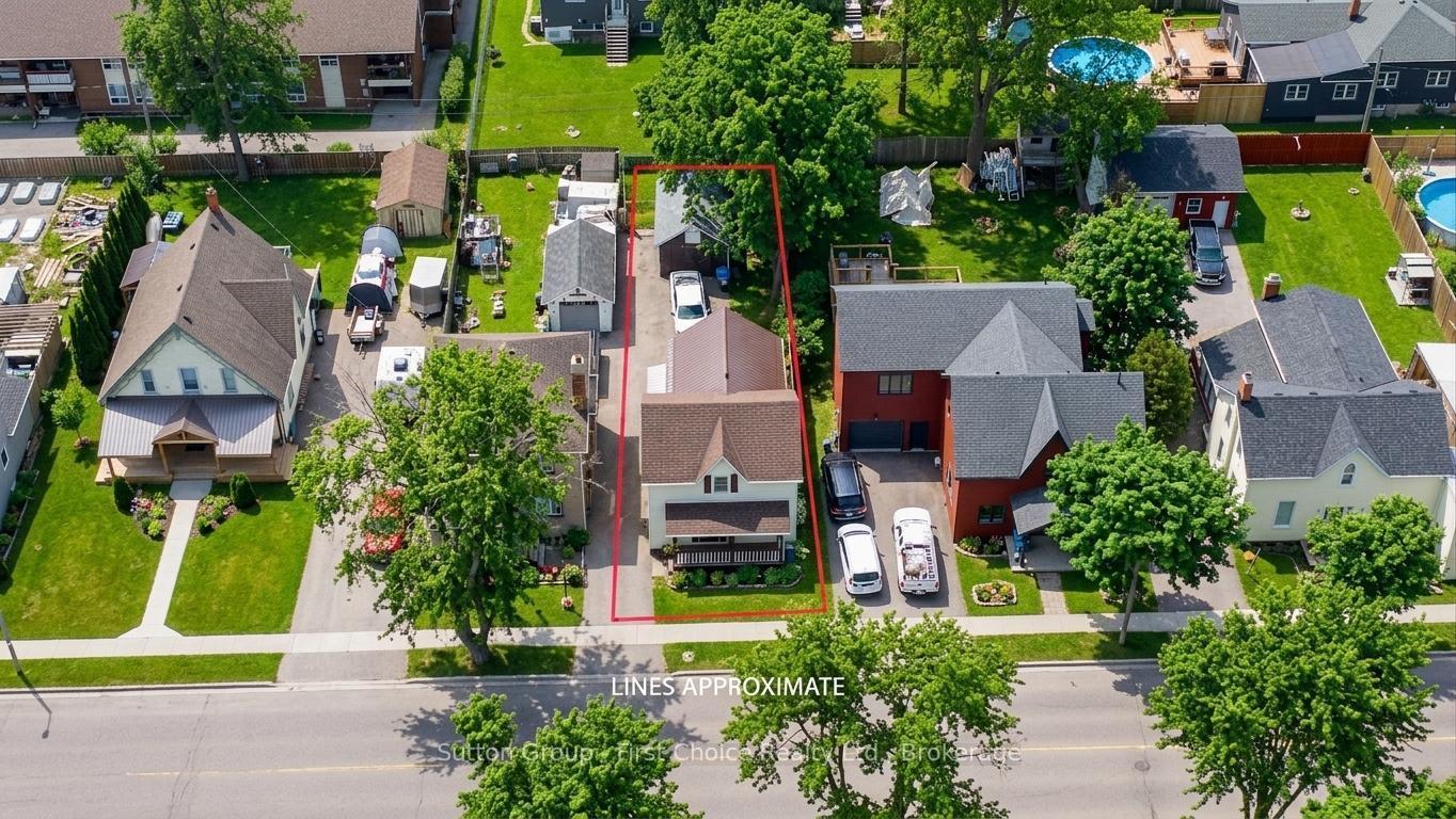 Photo 3 of 41 Goderich Street W, Huron East, Seaforth — HOMEH