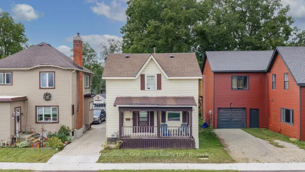 Photo 2 of 41 Goderich Street W, Huron East, Seaforth — HOMEH
