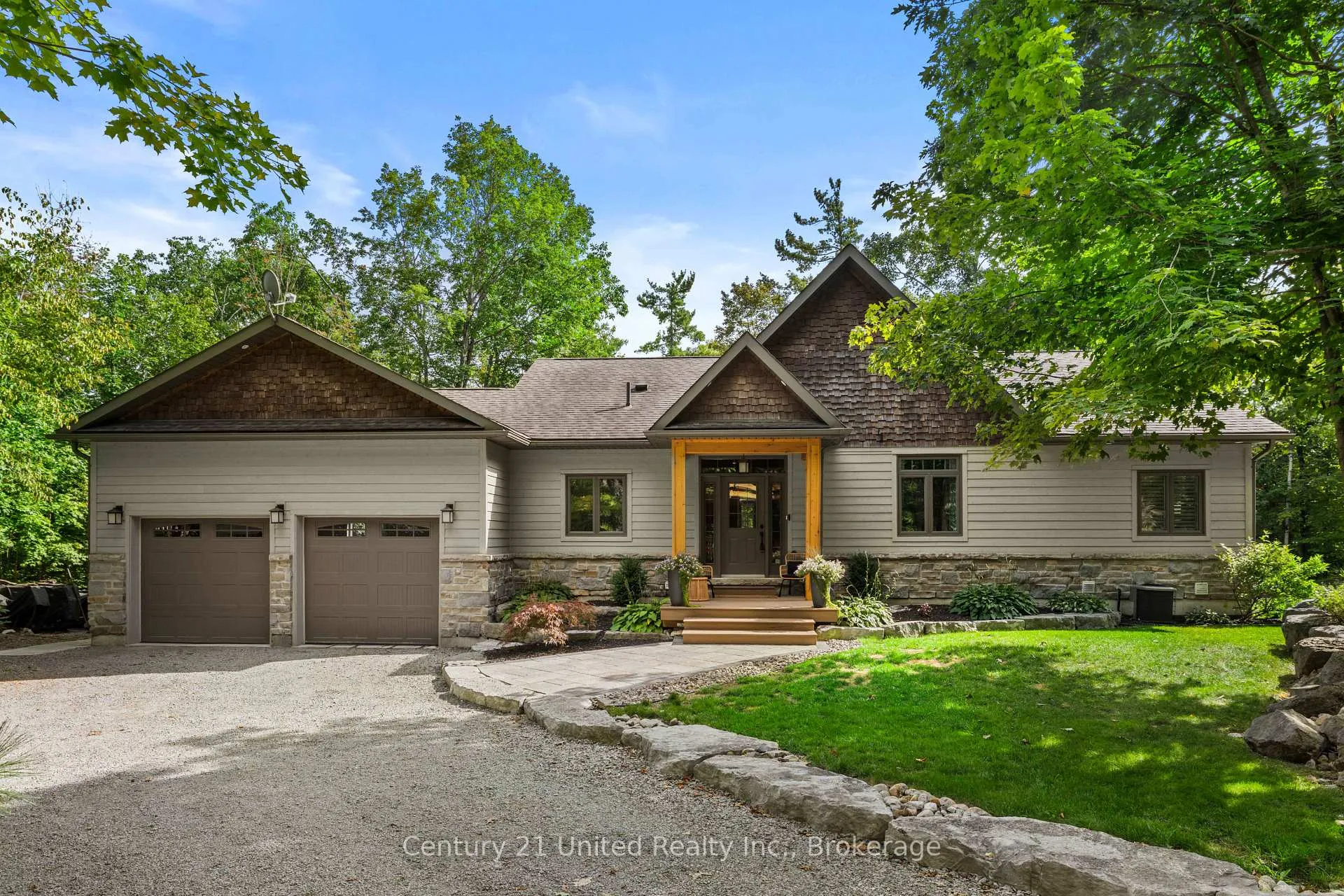 Photo 2 of 37 Mitchell Crescent, Trent Lakes — HOMEH