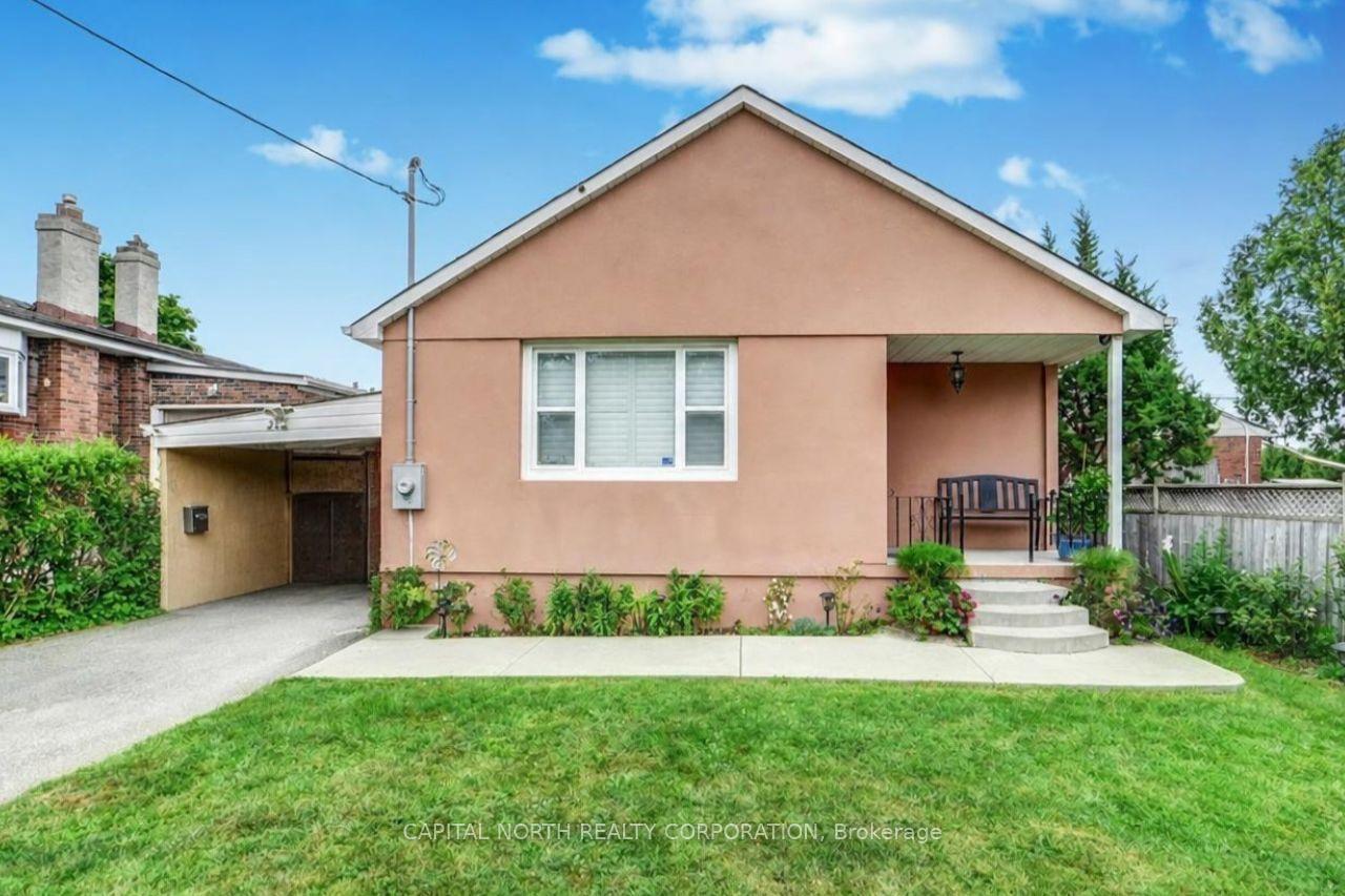 Photo 2 of 29 Mercer Drive, Brampton, Downtown Brampton — HOMEH