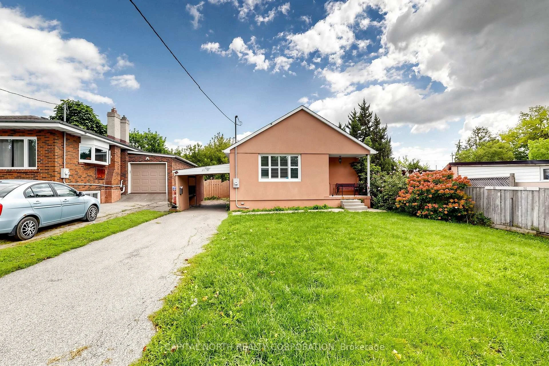 Photo 1 of 29 Mercer Drive, Brampton, Downtown Brampton — HOMEH