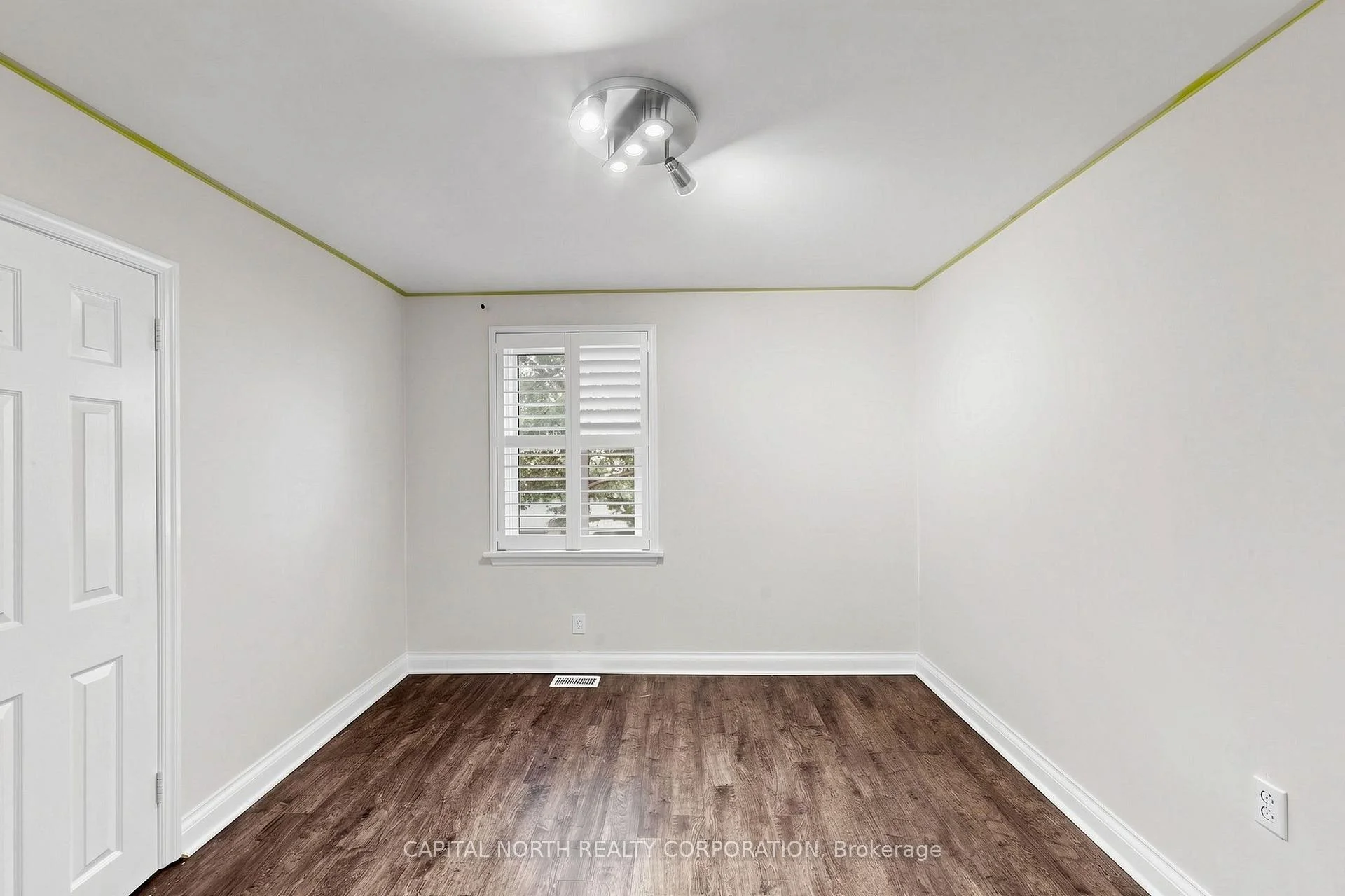 Photo 14 of 29 Mercer Drive, Brampton, Downtown Brampton — HOMEH