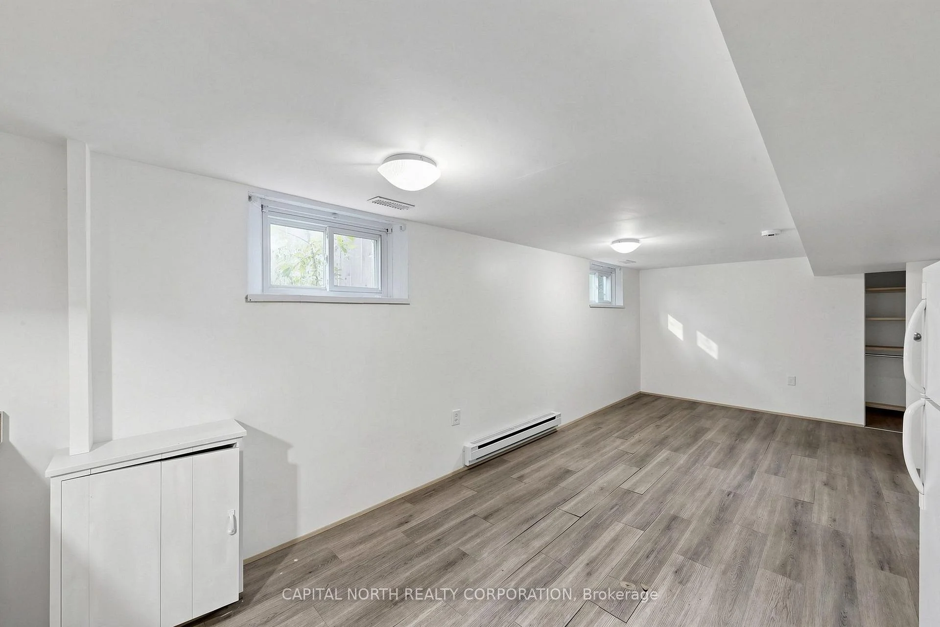 Photo 23 of 29 Mercer Drive, Brampton, Downtown Brampton — HOMEH