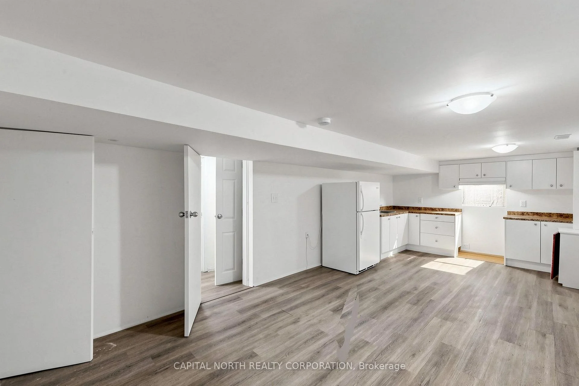 Photo 24 of 29 Mercer Drive, Brampton, Downtown Brampton — HOMEH