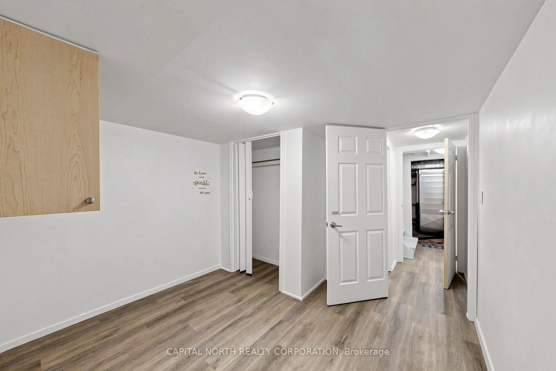 Photo 26 of 29 Mercer Drive, Brampton, Downtown Brampton — HOMEH
