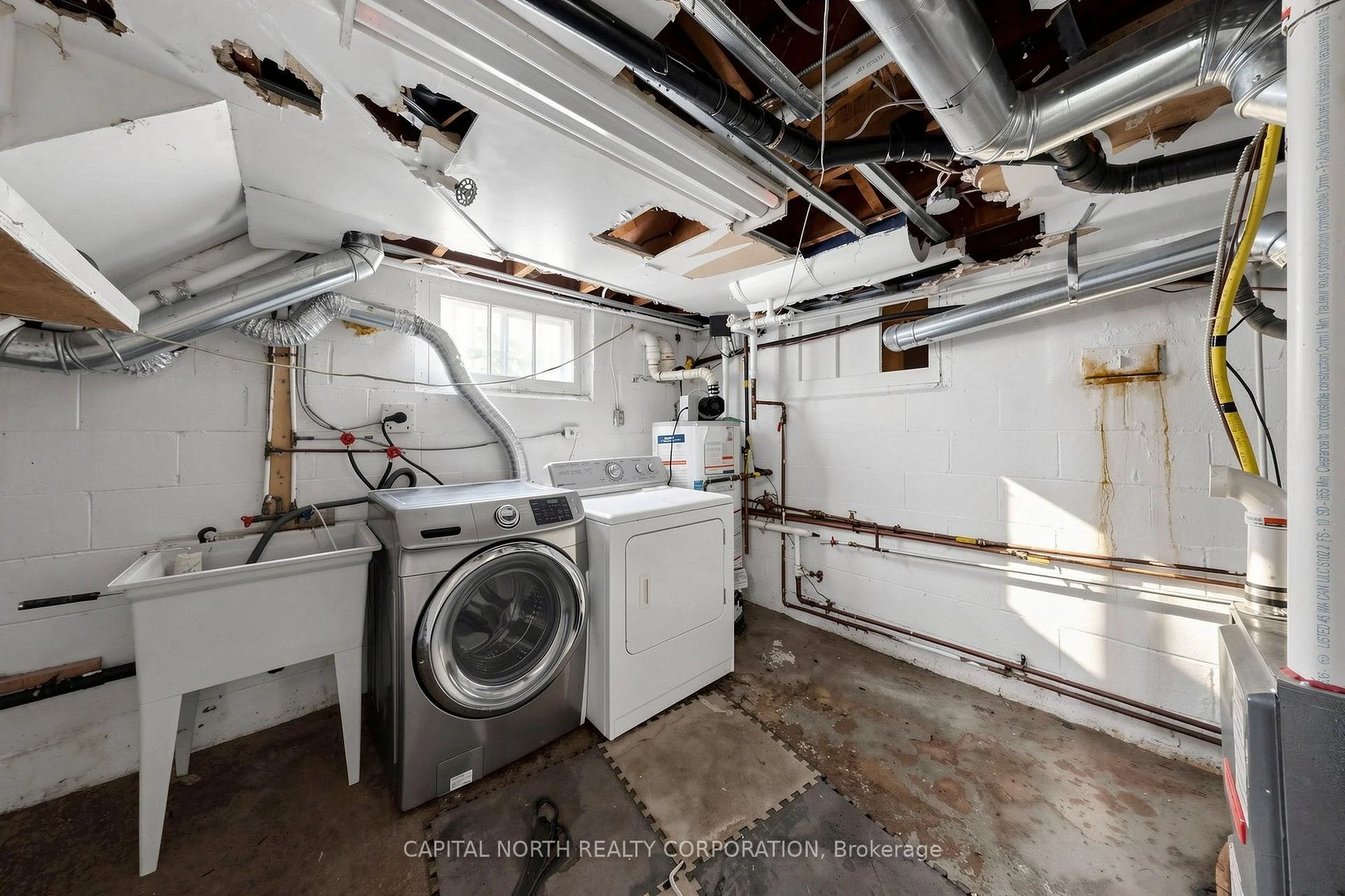 Photo 28 of 29 Mercer Drive, Brampton, Downtown Brampton — HOMEH