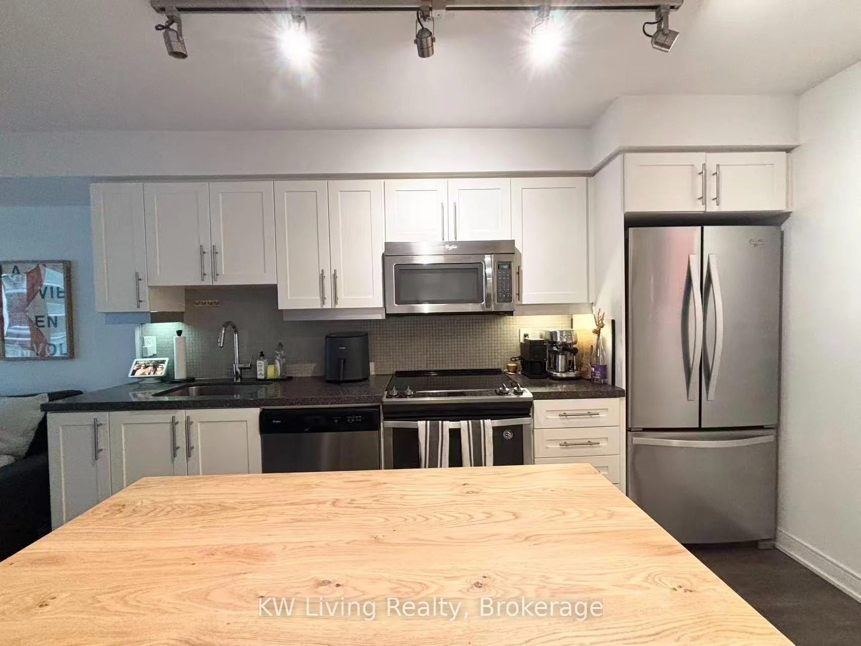 Photo 6 of Unit 1033, 525 Adelaide Street W, Toronto, Waterfront Communities — HOMEH
