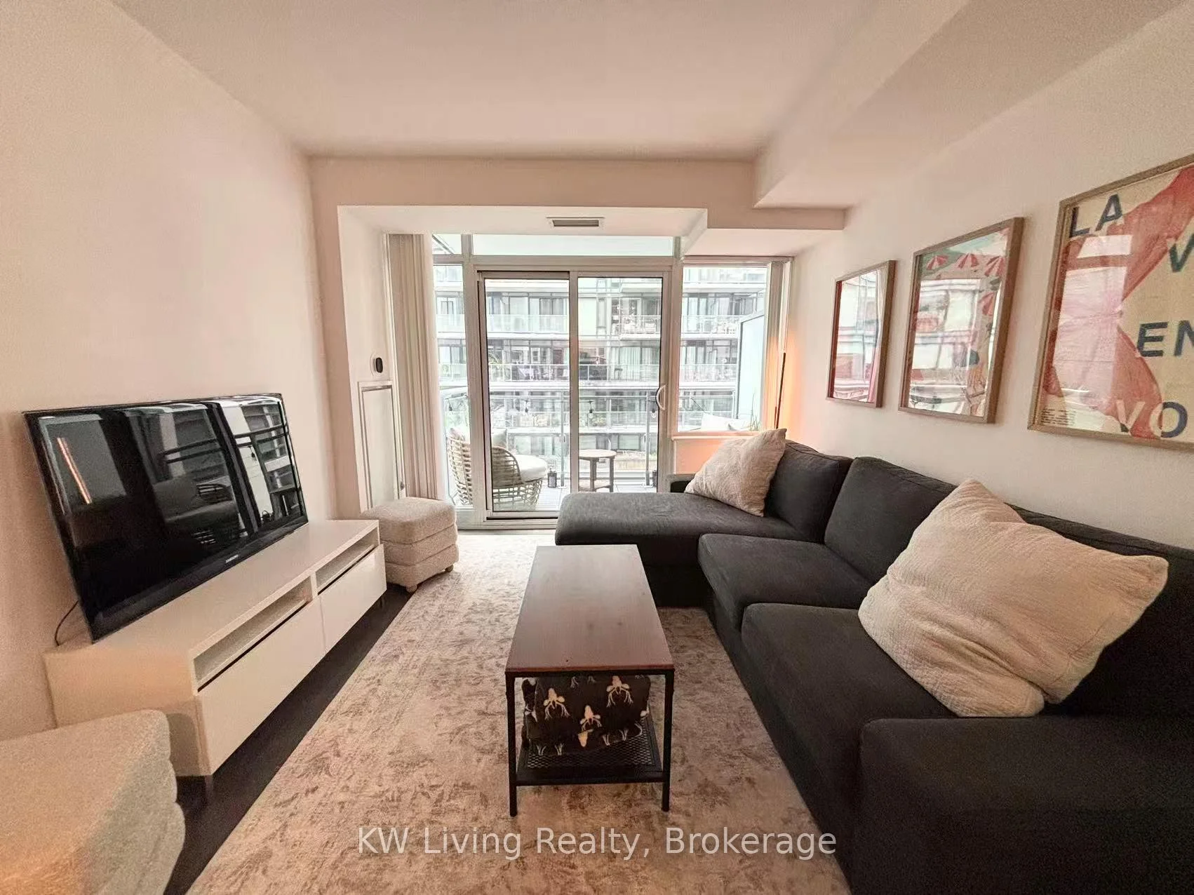 Photo 9 of Unit 1033, 525 Adelaide Street W, Toronto, Waterfront Communities — HOMEH