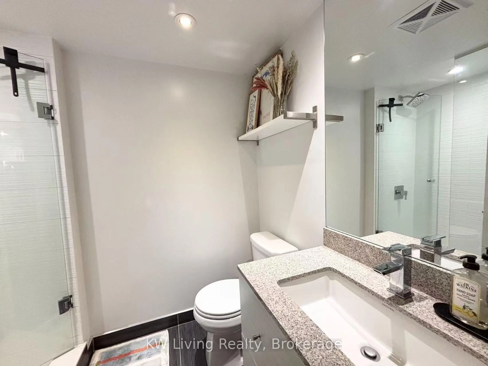 Photo 14 of Unit 1033, 525 Adelaide Street W, Toronto, Waterfront Communities — HOMEH