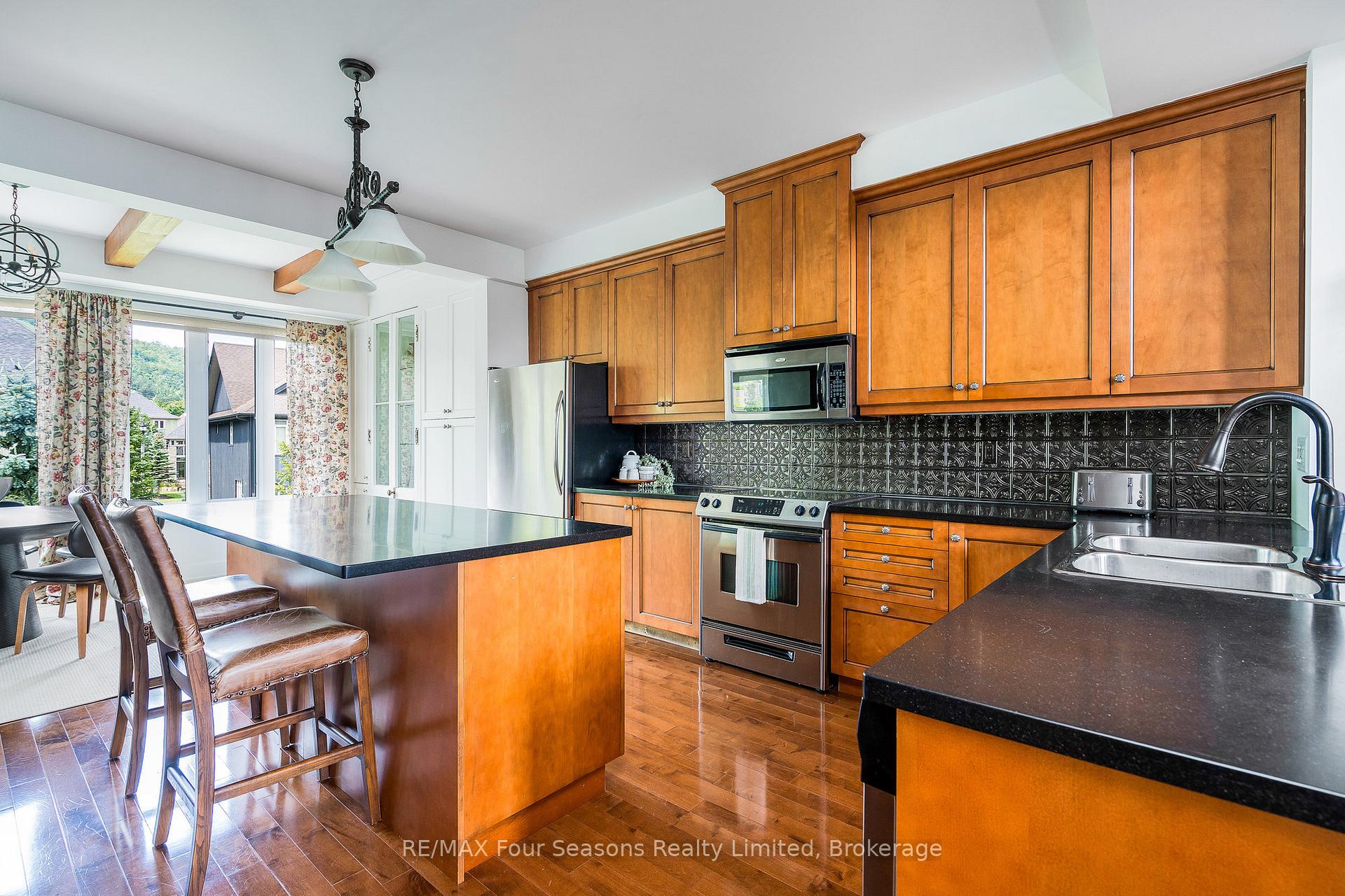 Photo 6 of 106 Venture Boulevard, Blue Mountains — HOMEH