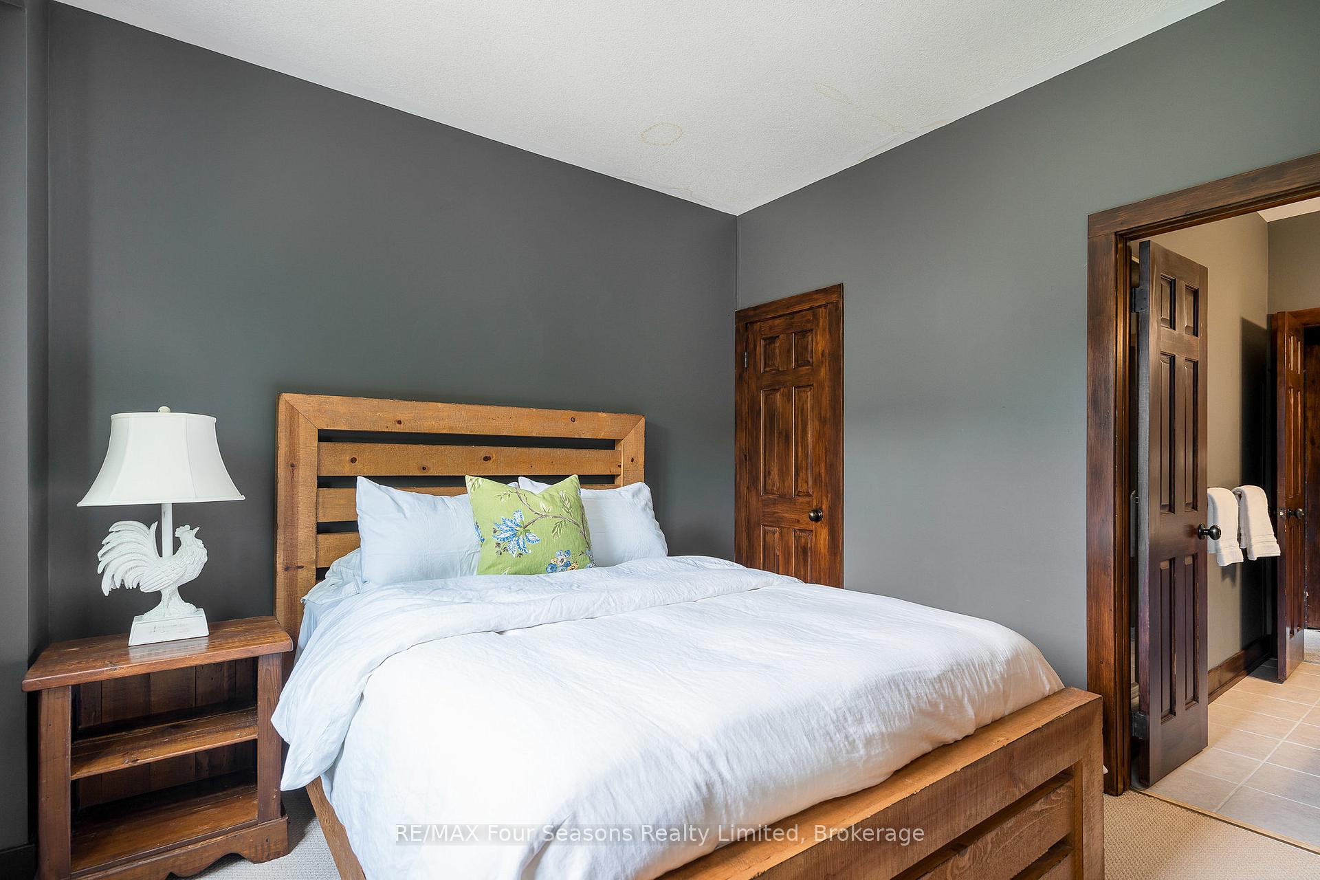Photo 24 of 106 Venture Boulevard, Blue Mountains — HOMEH