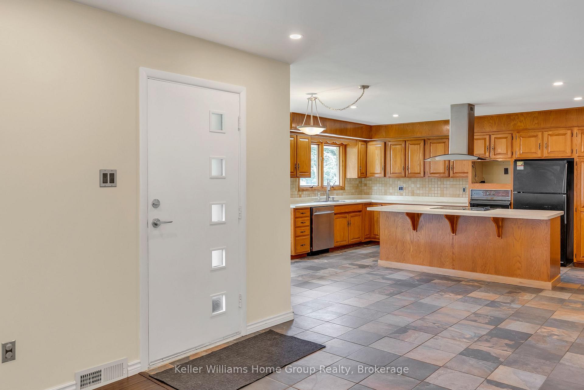 Photo 7 of 58 Reyburn Avenue, Kitchener, Vanier - Kitchener — HOMEH