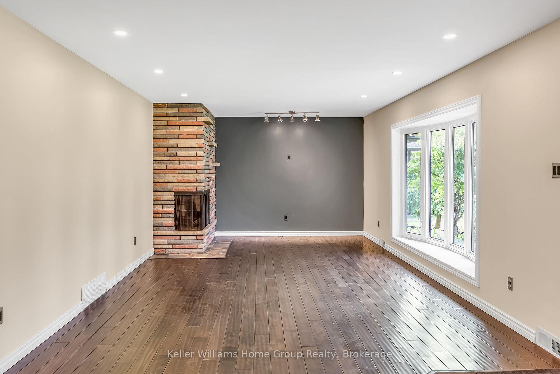 Photo 12 of 58 Reyburn Avenue, Kitchener, Vanier - Kitchener — HOMEH