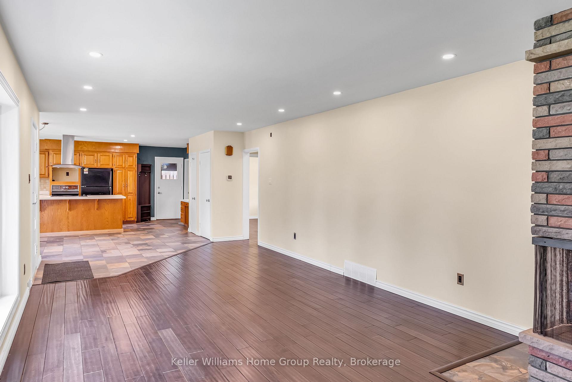 Photo 15 of 58 Reyburn Avenue, Kitchener, Vanier - Kitchener — HOMEH