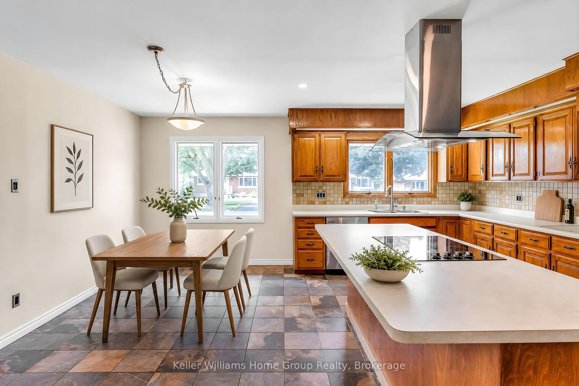 Photo 16 of 58 Reyburn Avenue, Kitchener, Vanier - Kitchener — HOMEH