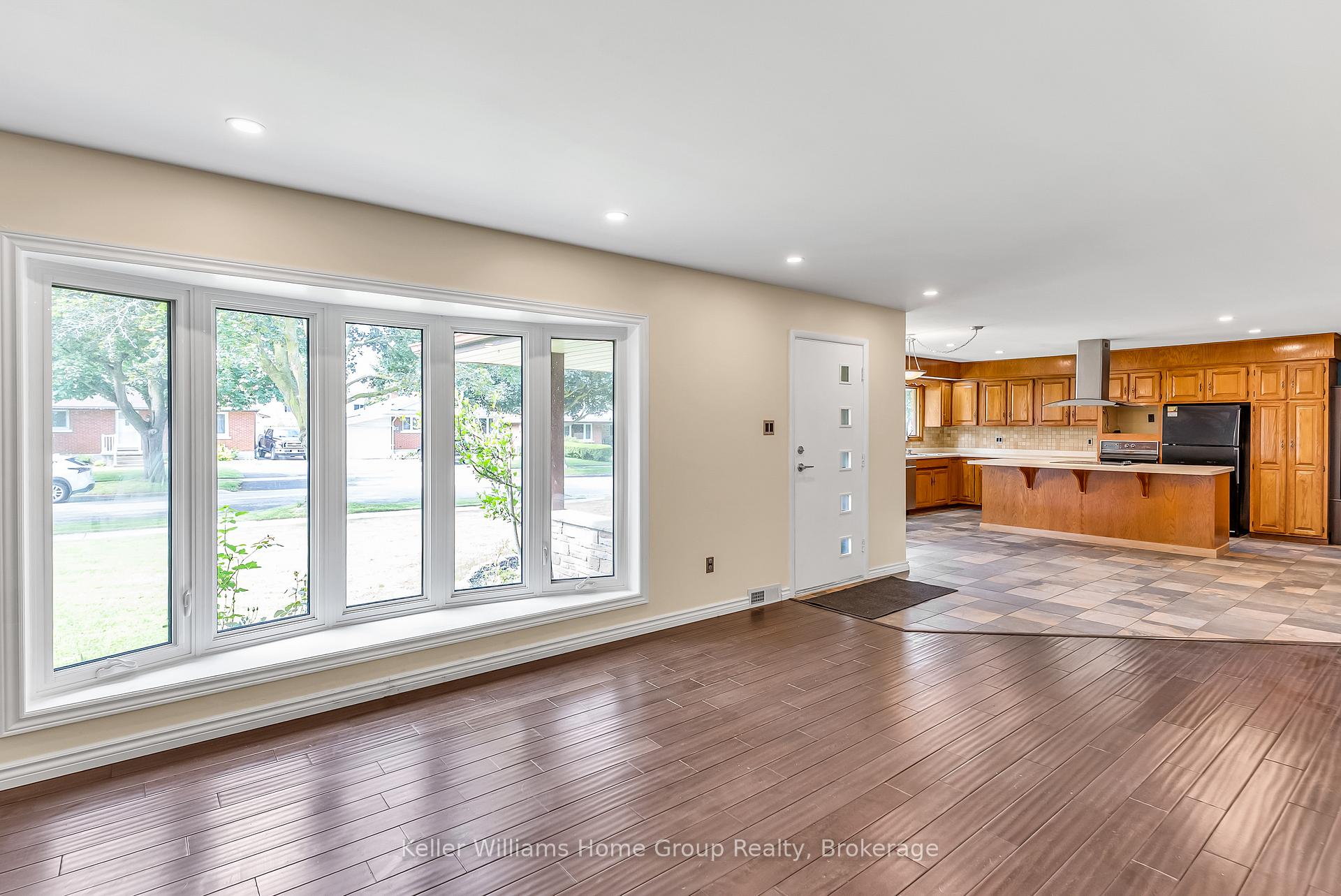 Photo 18 of 58 Reyburn Avenue, Kitchener, Vanier - Kitchener — HOMEH