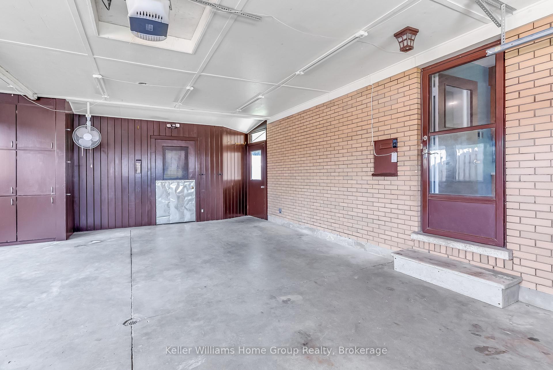 Photo 33 of 58 Reyburn Avenue, Kitchener, Vanier - Kitchener — HOMEH