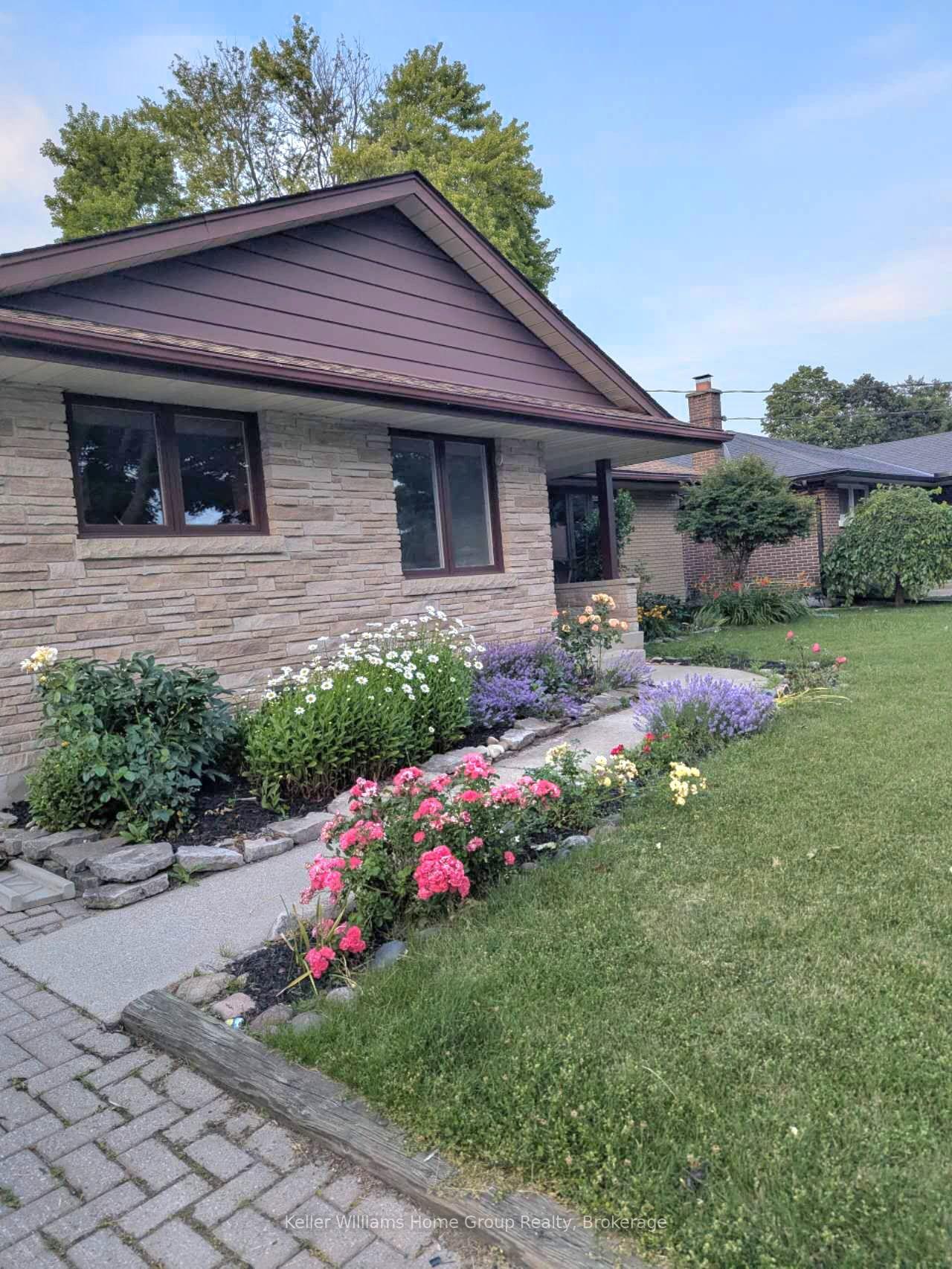 Photo 41 of 58 Reyburn Avenue, Kitchener, Vanier - Kitchener — HOMEH