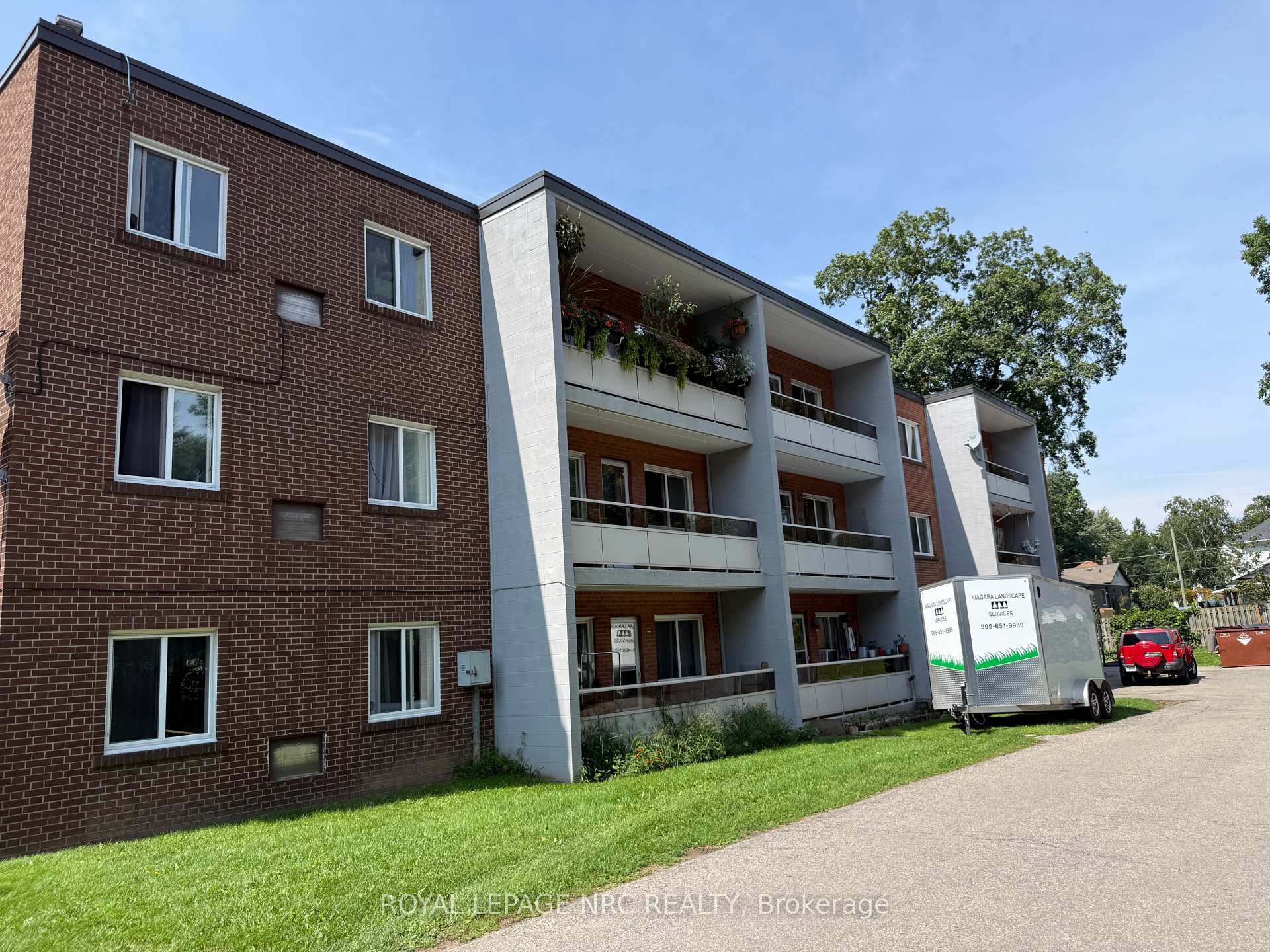 Photo 2 of Unit 34, 6035 Murray Street, Niagara Falls, Dorchester — HOMEH