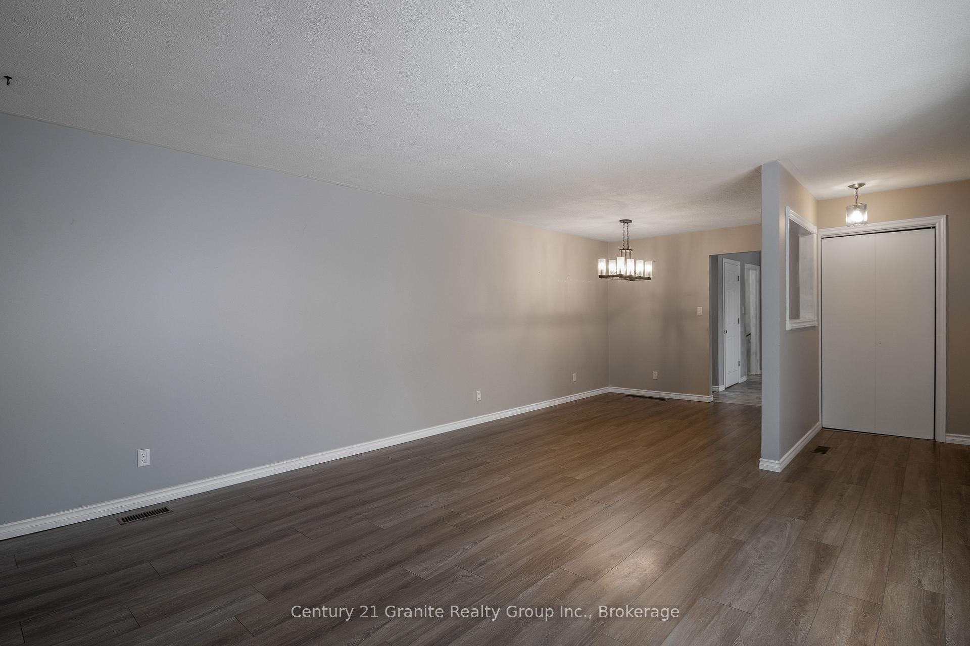 Photo 7 of 55 Wellington Street E, New Tecumseth, Alliston — HOMEH