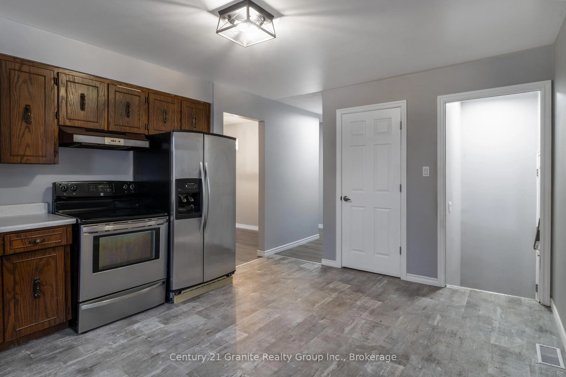 Photo 17 of 55 Wellington Street E, New Tecumseth, Alliston — HOMEH