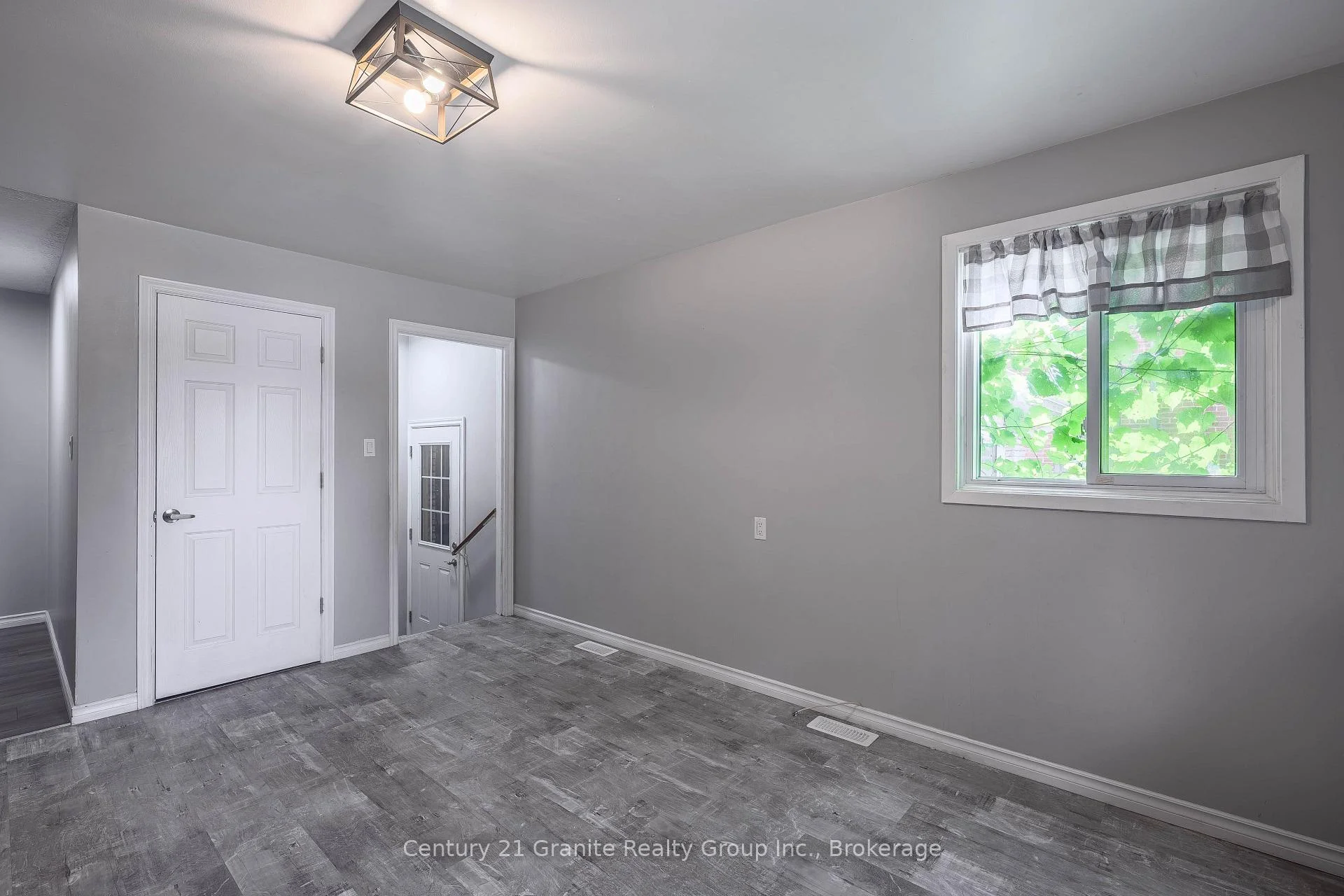 Photo 22 of 55 Wellington Street E, New Tecumseth, Alliston — HOMEH