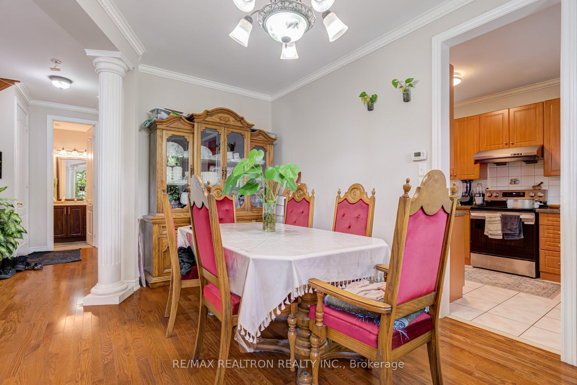 Photo 11 of 14 Kentview Crescent, Markham, Box Grove — HOMEH