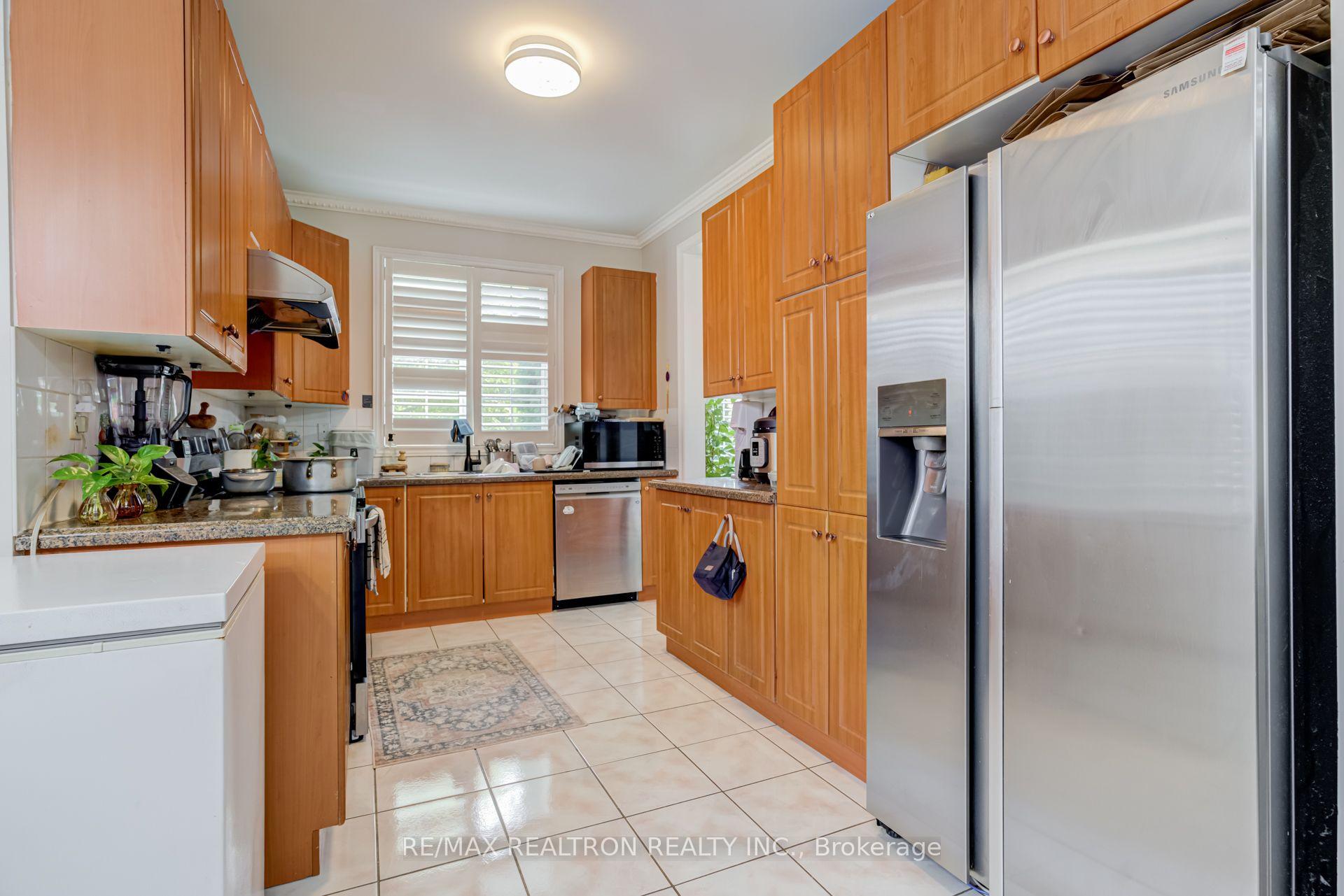 Photo 13 of 14 Kentview Crescent, Markham, Box Grove — HOMEH