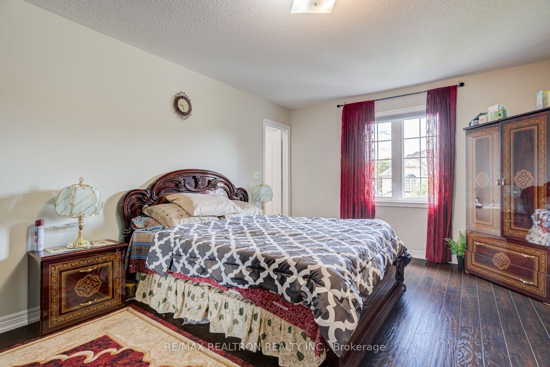 Photo 19 of 14 Kentview Crescent, Markham, Box Grove — HOMEH