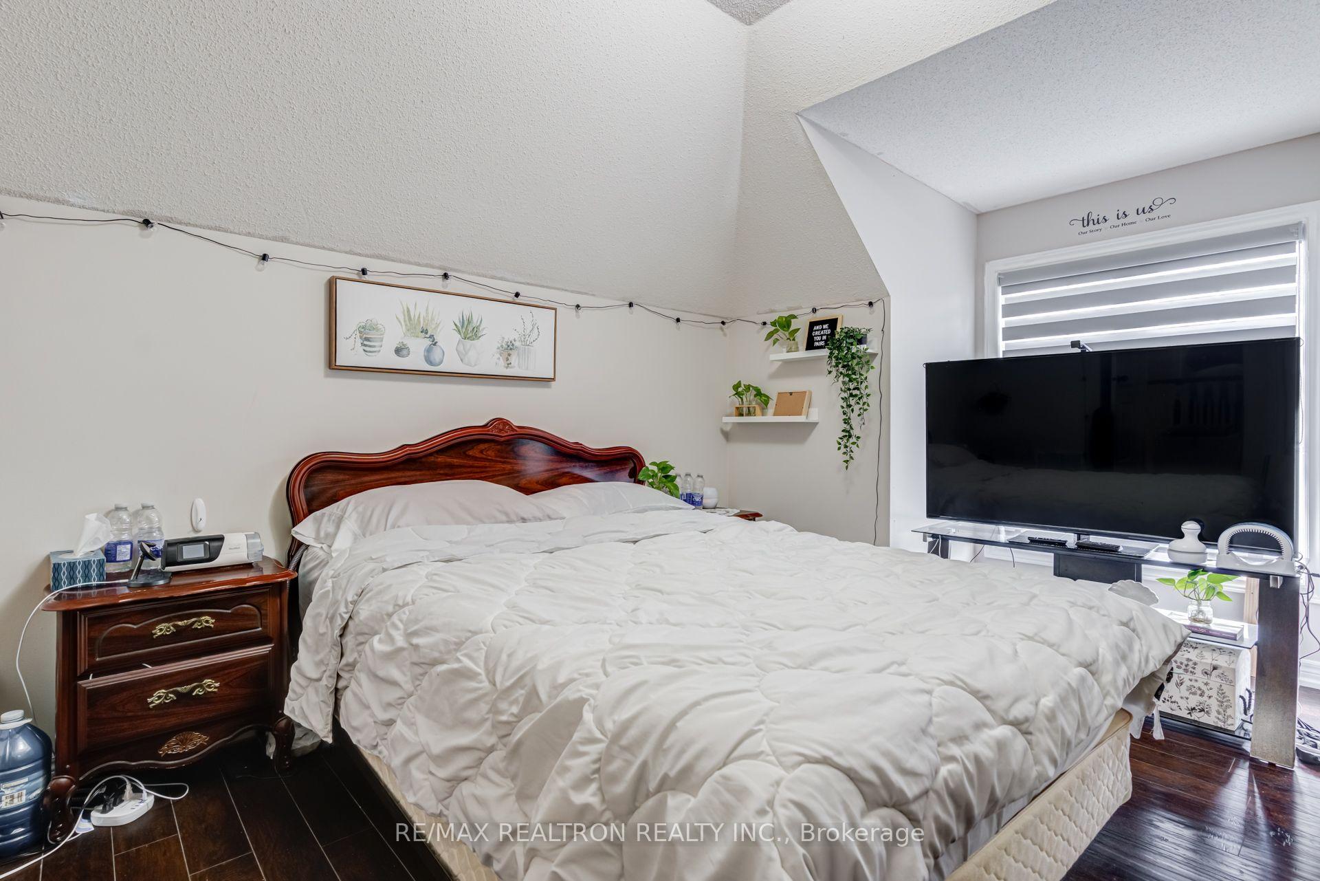 Photo 23 of 14 Kentview Crescent, Markham, Box Grove — HOMEH