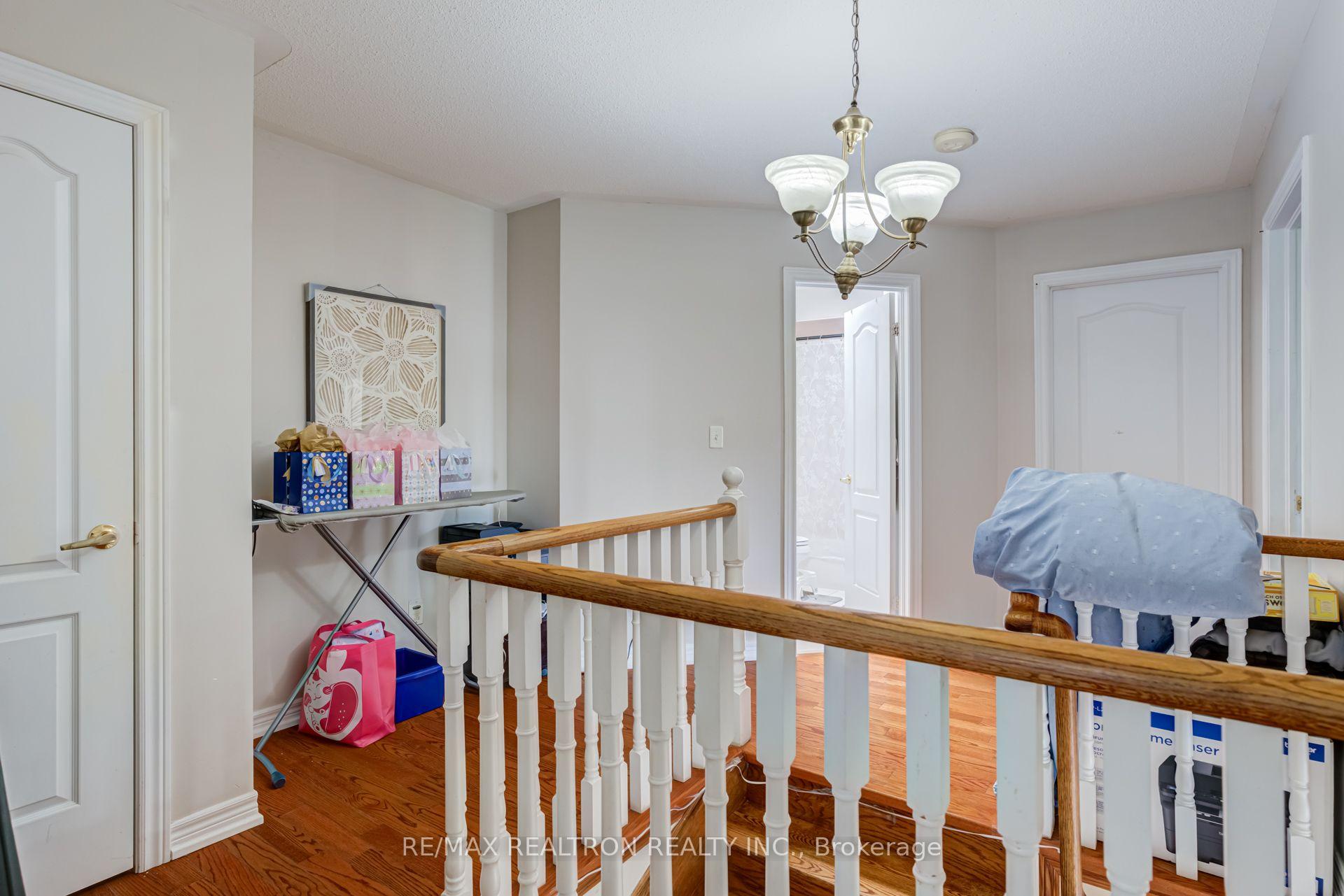 Photo 25 of 14 Kentview Crescent, Markham, Box Grove — HOMEH