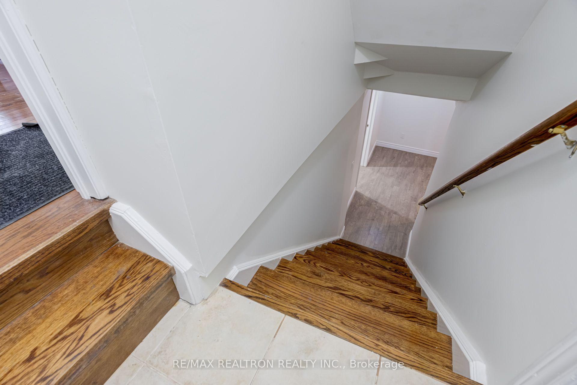 Photo 28 of 14 Kentview Crescent, Markham, Box Grove — HOMEH