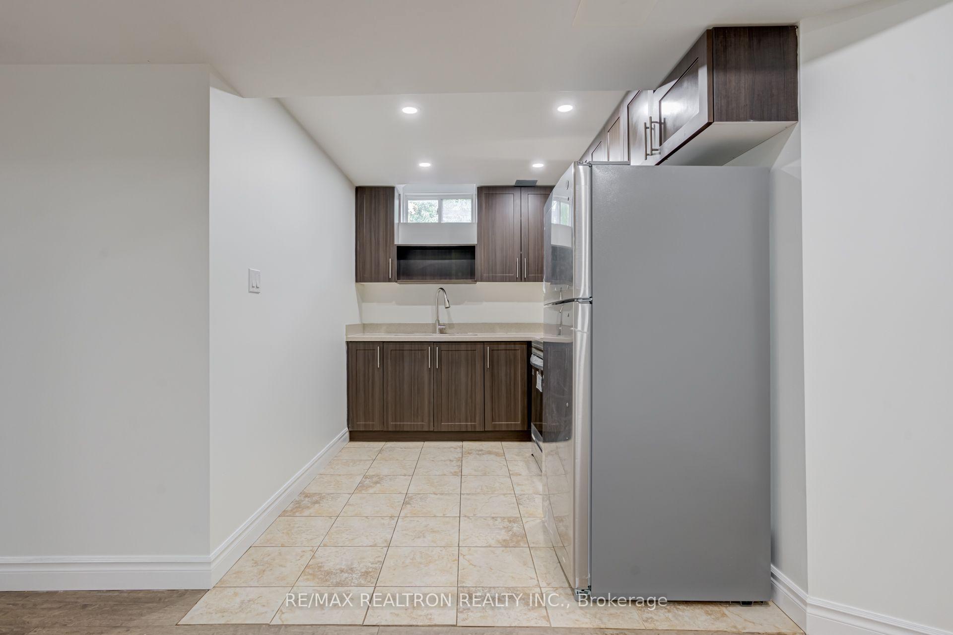 Photo 35 of 14 Kentview Crescent, Markham, Box Grove — HOMEH
