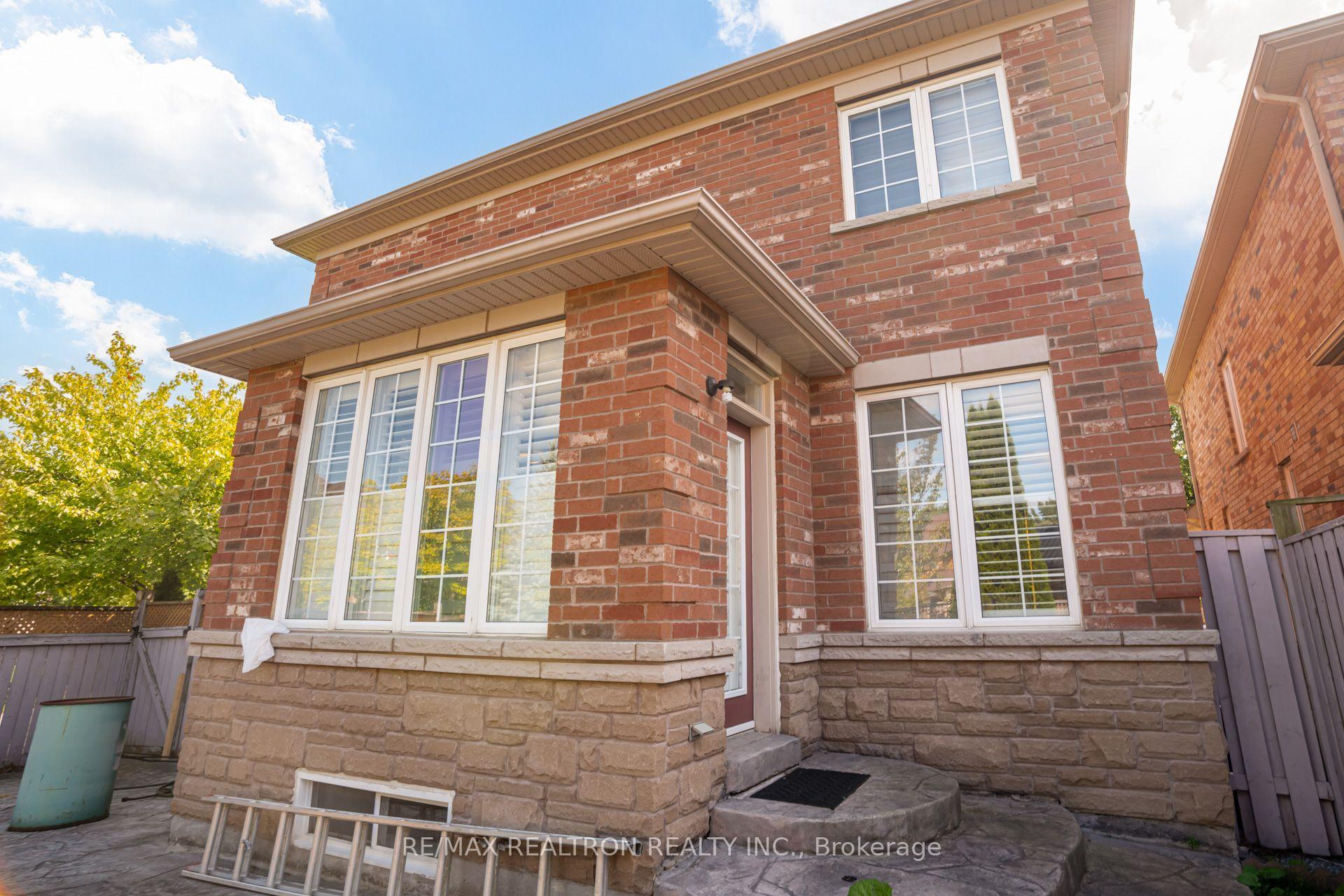 Photo 49 of 14 Kentview Crescent, Markham, Box Grove — HOMEH