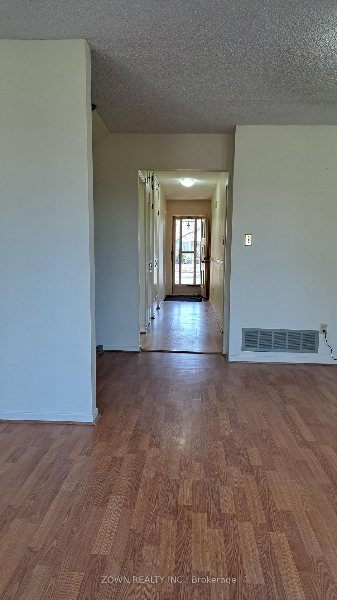 Photo 5 of 72 Norbert Road, Brampton, Brampton South — HOMEH