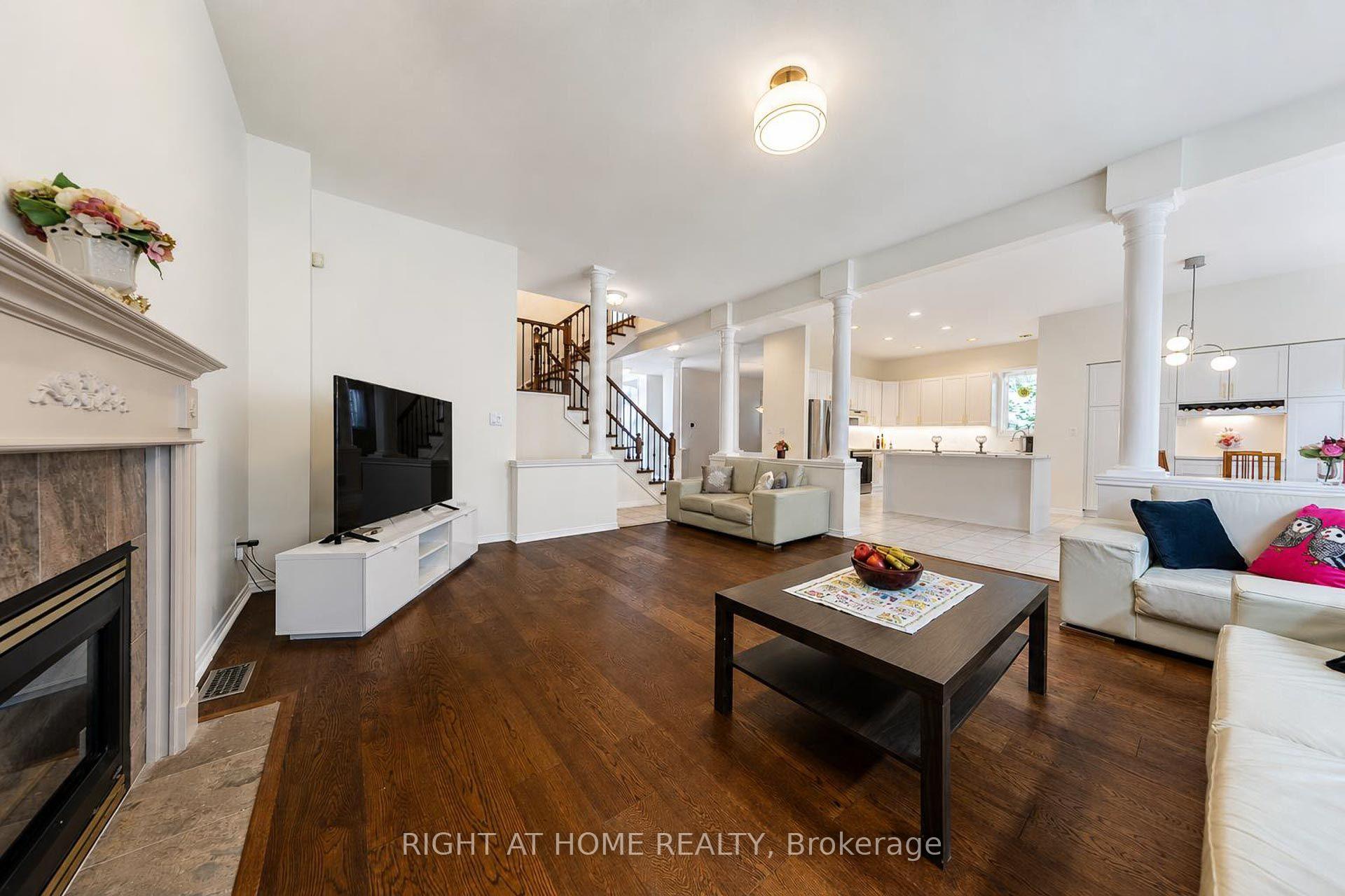 Photo 20 of 27 Thoroughbred Boulevard, Hamilton, Meadowlands — HOMEH
