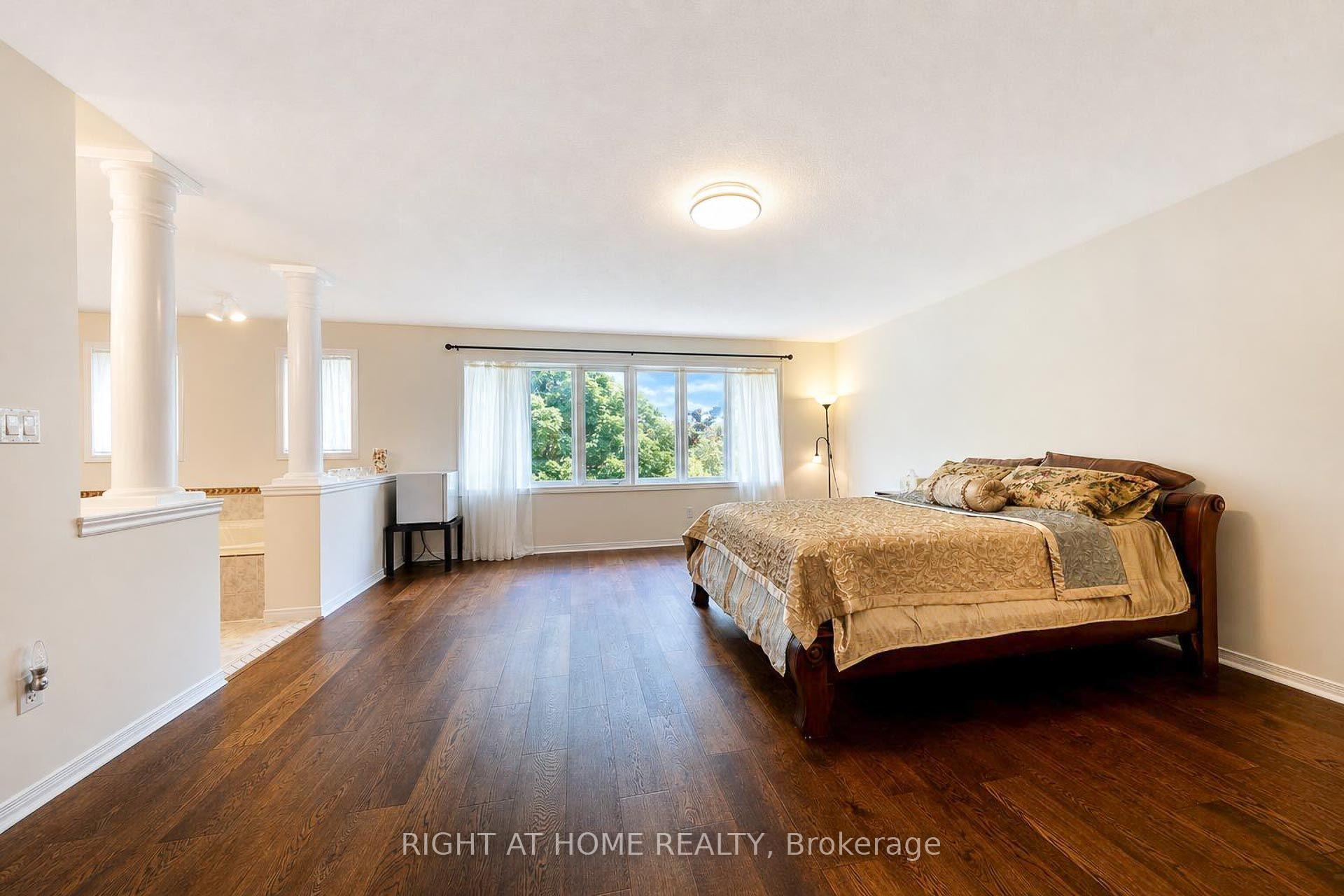 Photo 32 of 27 Thoroughbred Boulevard, Hamilton, Meadowlands — HOMEH