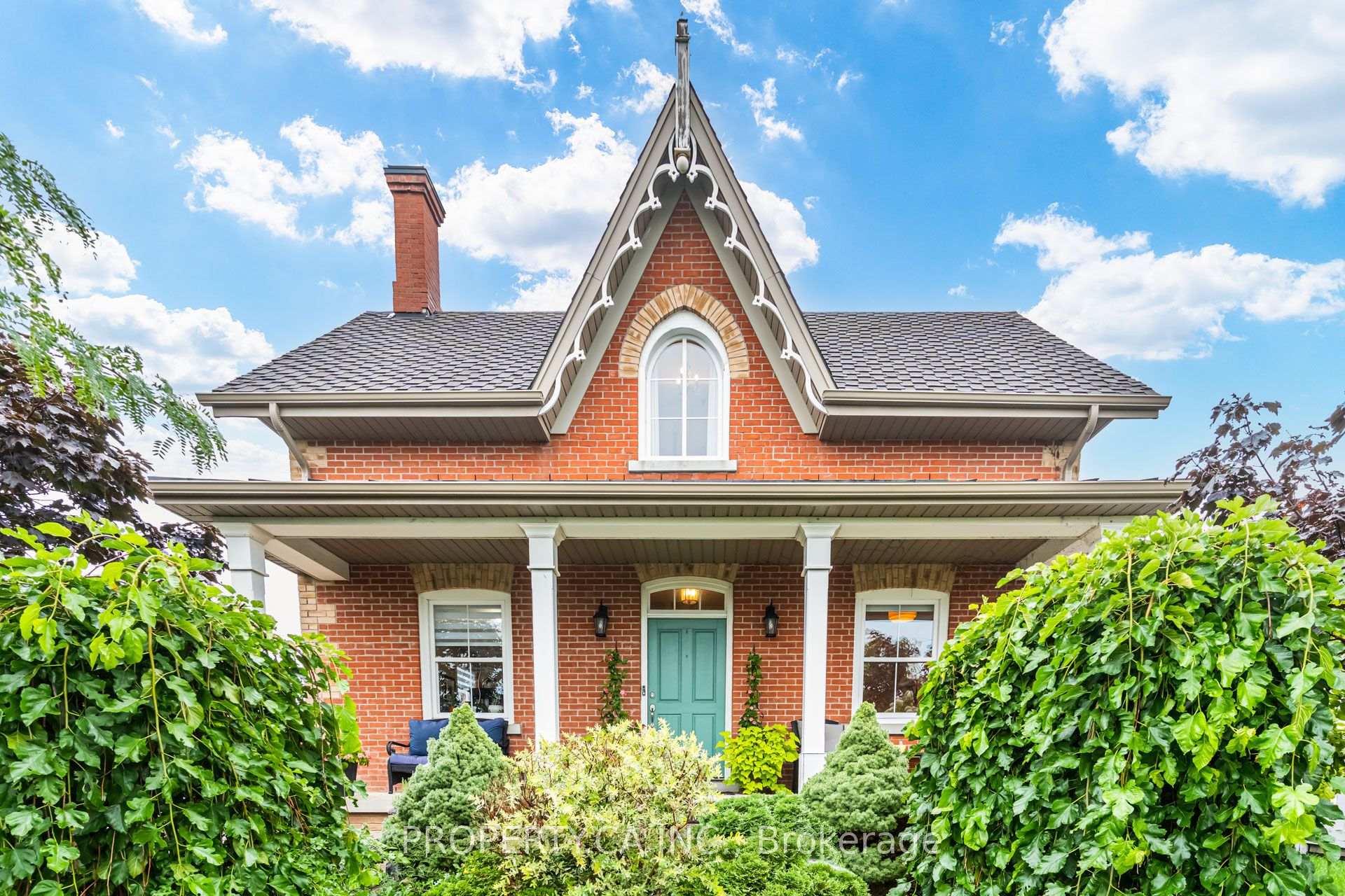 Photo 2 of 33 Betony Drive, Richmond Hill, Oak Ridges — HOMEH