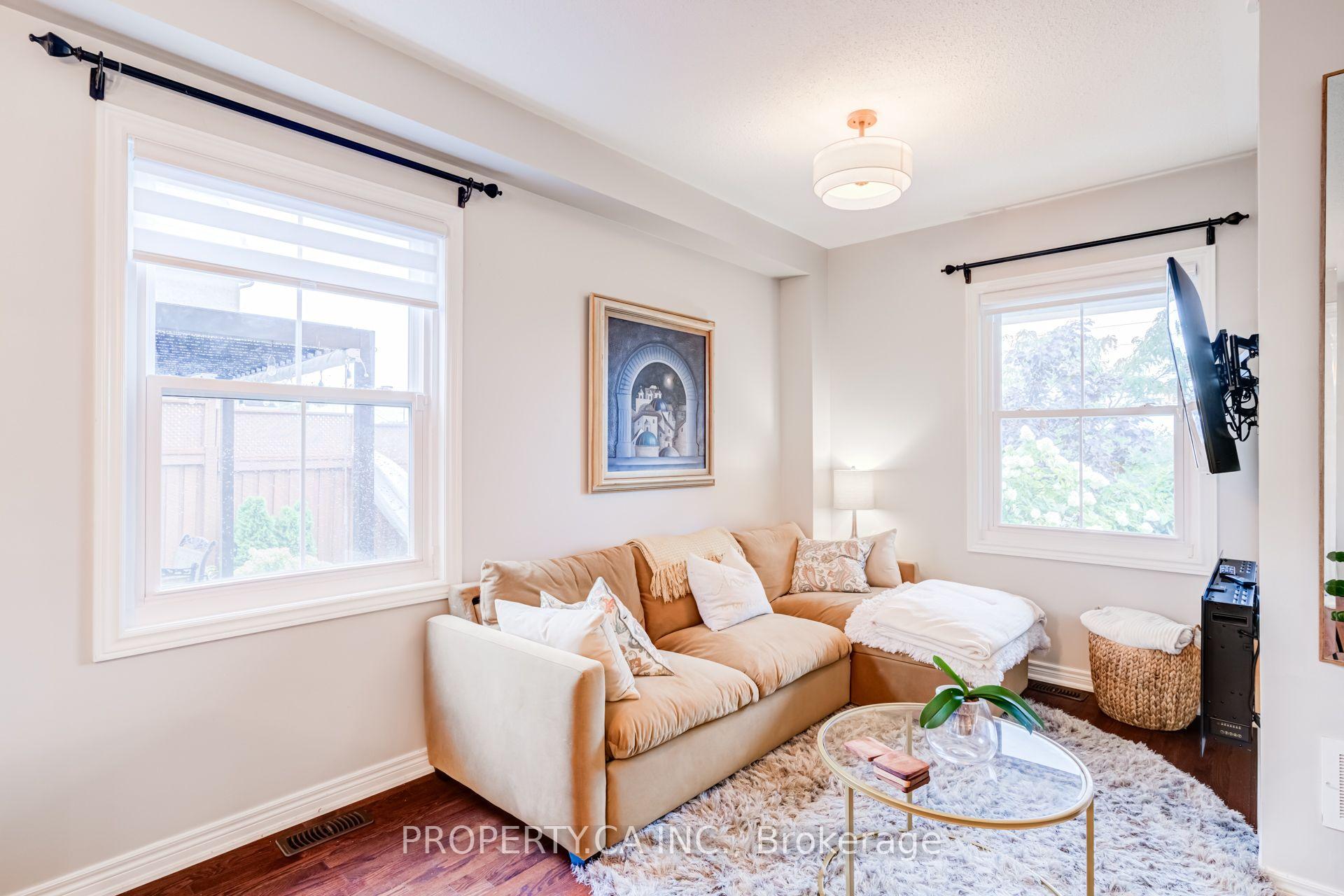 Photo 8 of 33 Betony Drive, Richmond Hill, Oak Ridges — HOMEH
