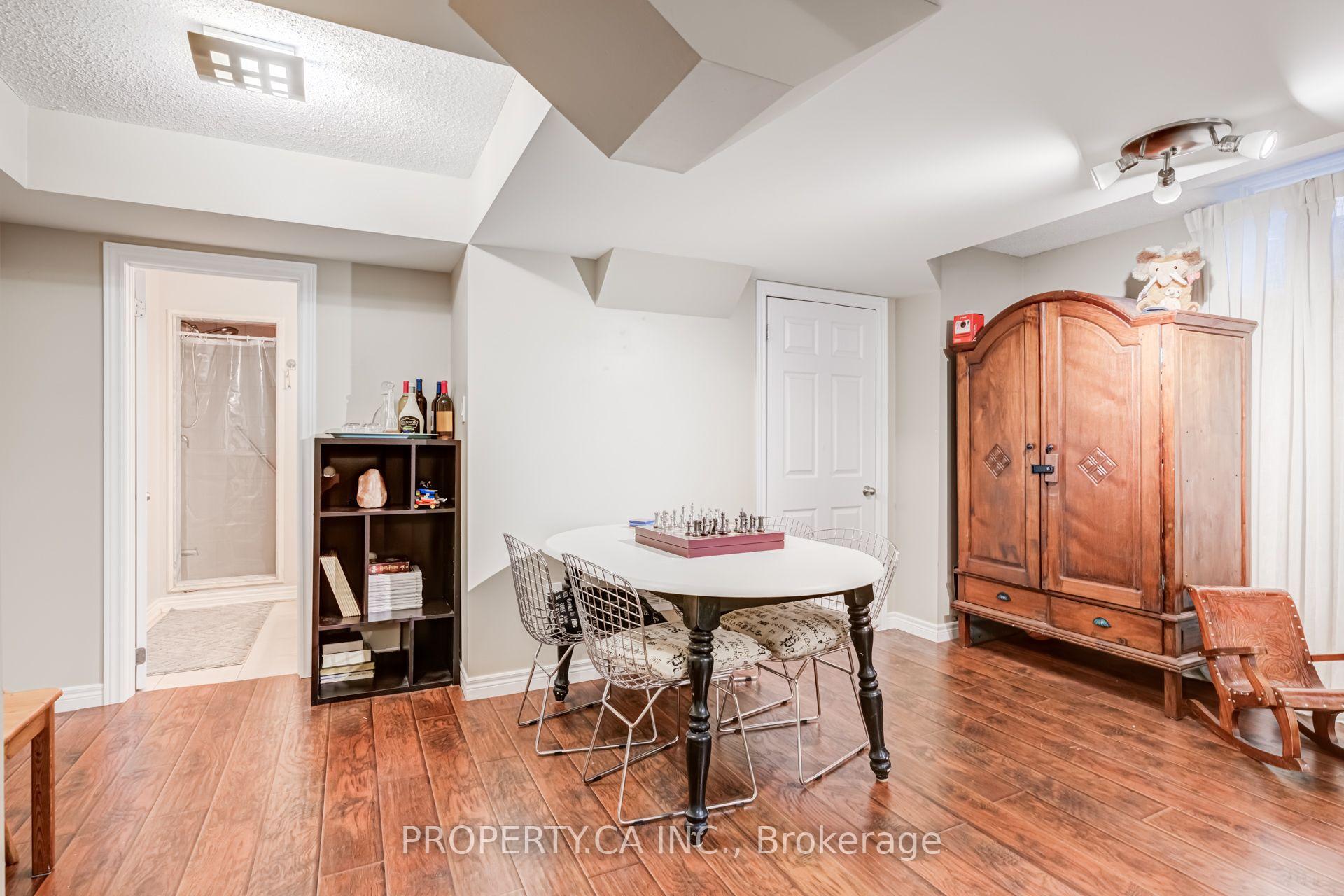 Photo 35 of 33 Betony Drive, Richmond Hill, Oak Ridges — HOMEH