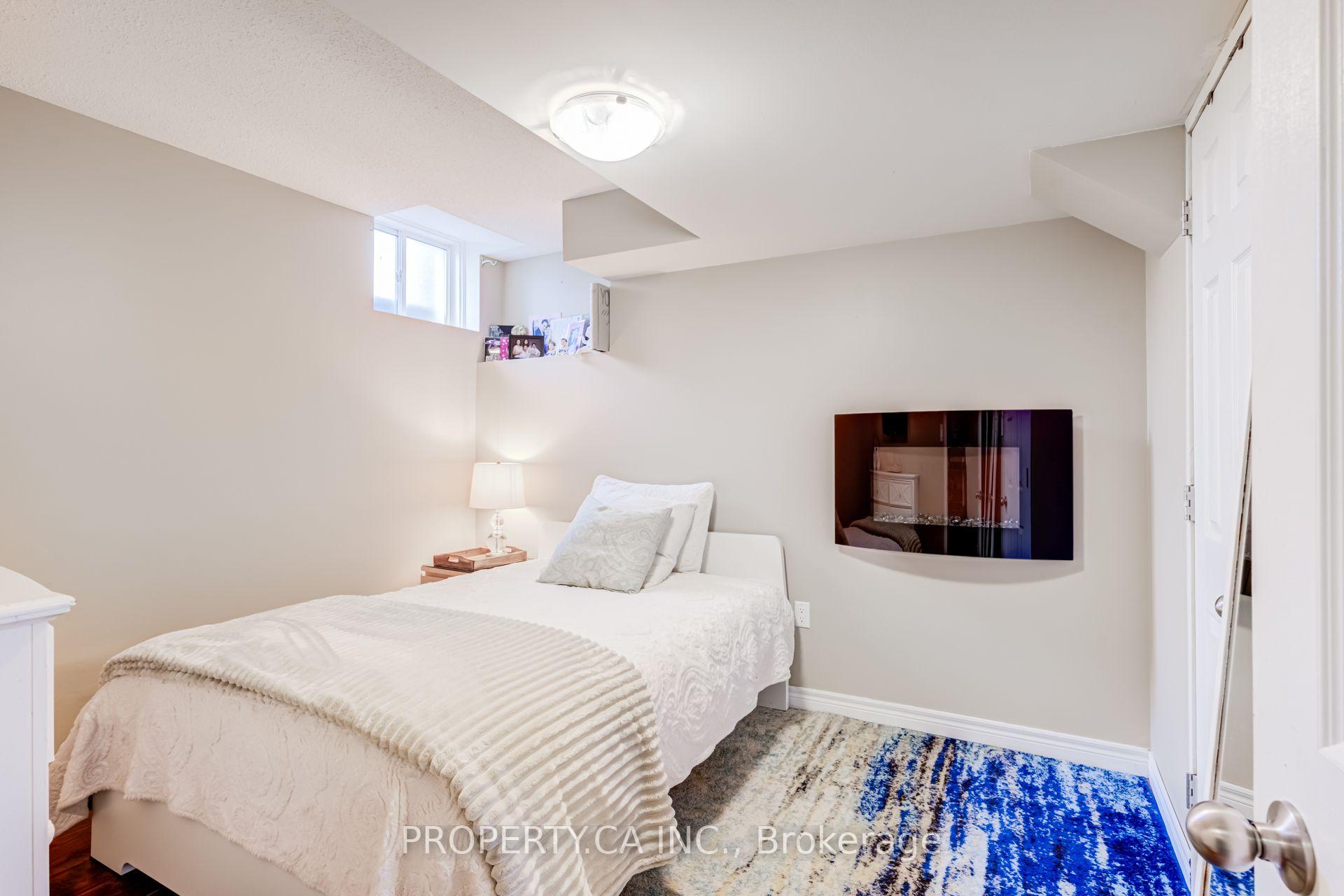 Photo 37 of 33 Betony Drive, Richmond Hill, Oak Ridges — HOMEH