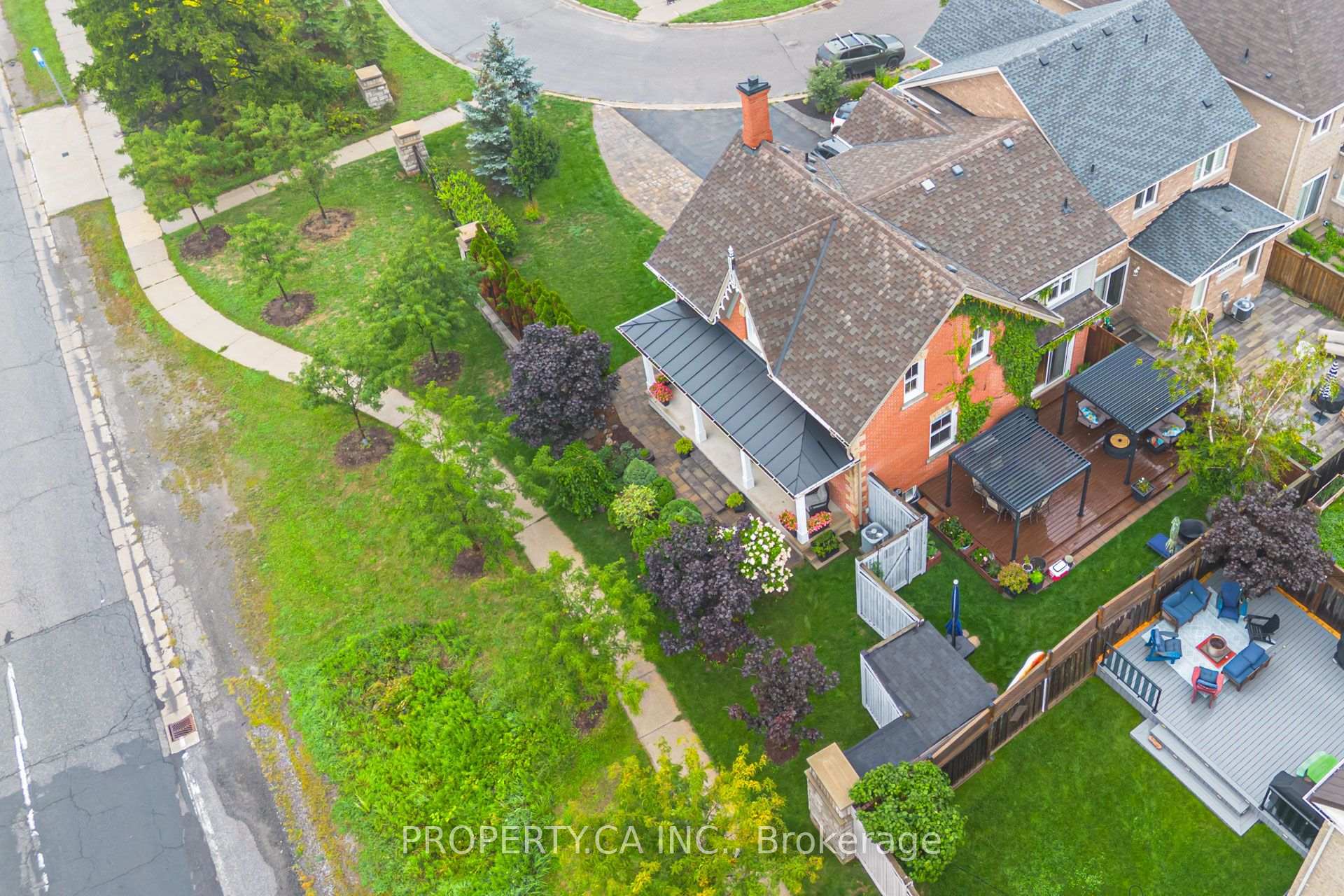 Photo 43 of 33 Betony Drive, Richmond Hill, Oak Ridges — HOMEH