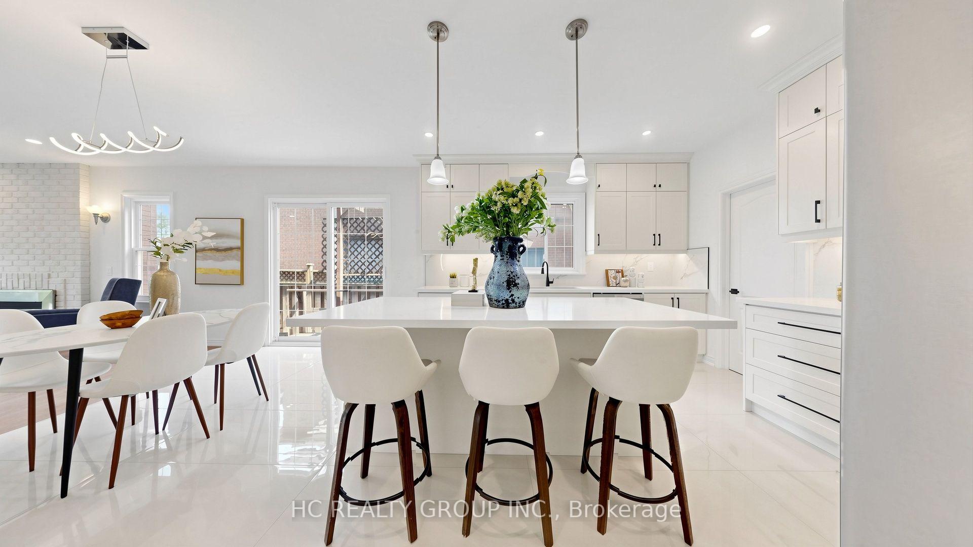Photo 15 of 26 Landmark Court, Markham, Unionville — HOMEH