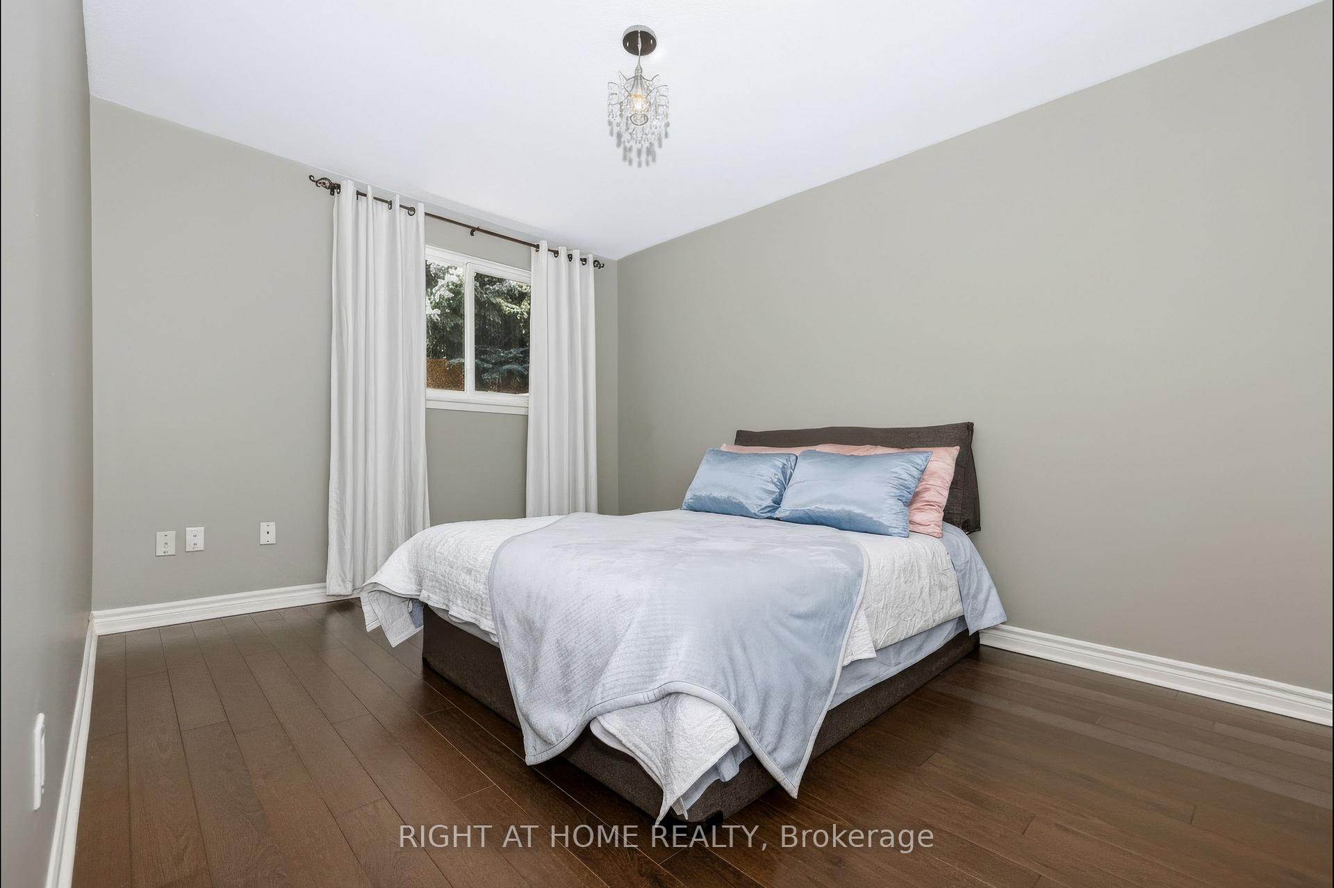 Photo 11 of 229 Britannia Avenue, Bradford West Gwillimbury, Bradford — HOMEH
