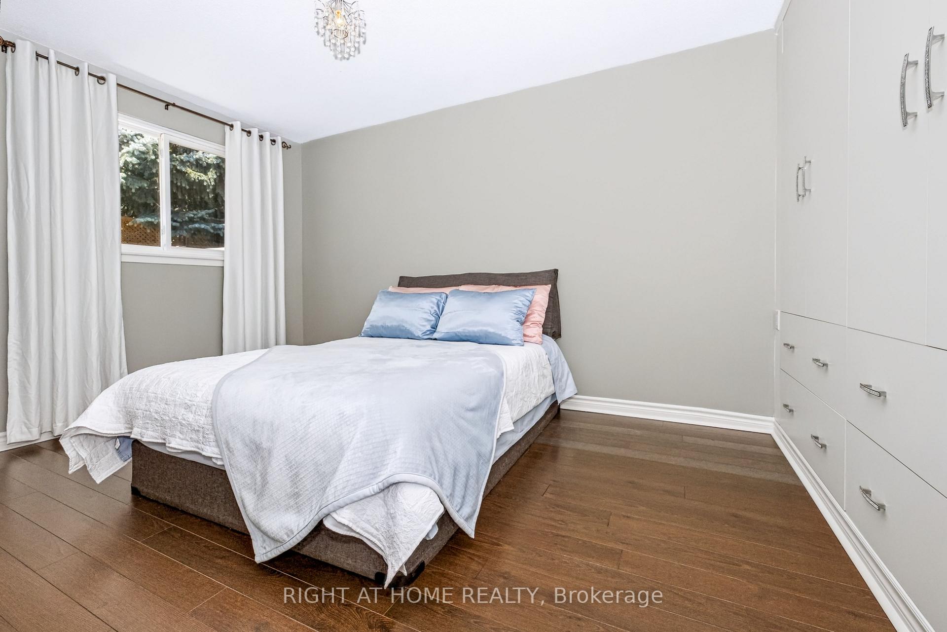 Photo 12 of 229 Britannia Avenue, Bradford West Gwillimbury, Bradford — HOMEH