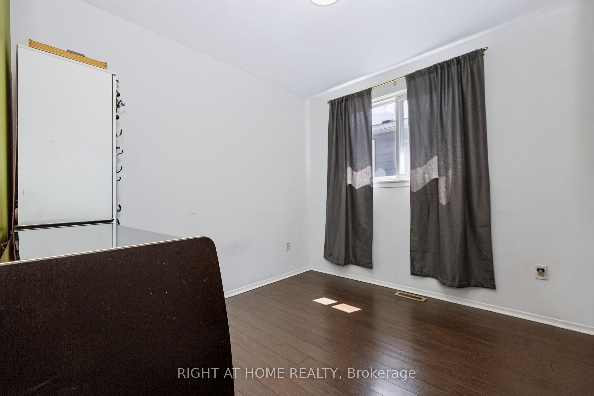 Photo 13 of 229 Britannia Avenue, Bradford West Gwillimbury, Bradford — HOMEH