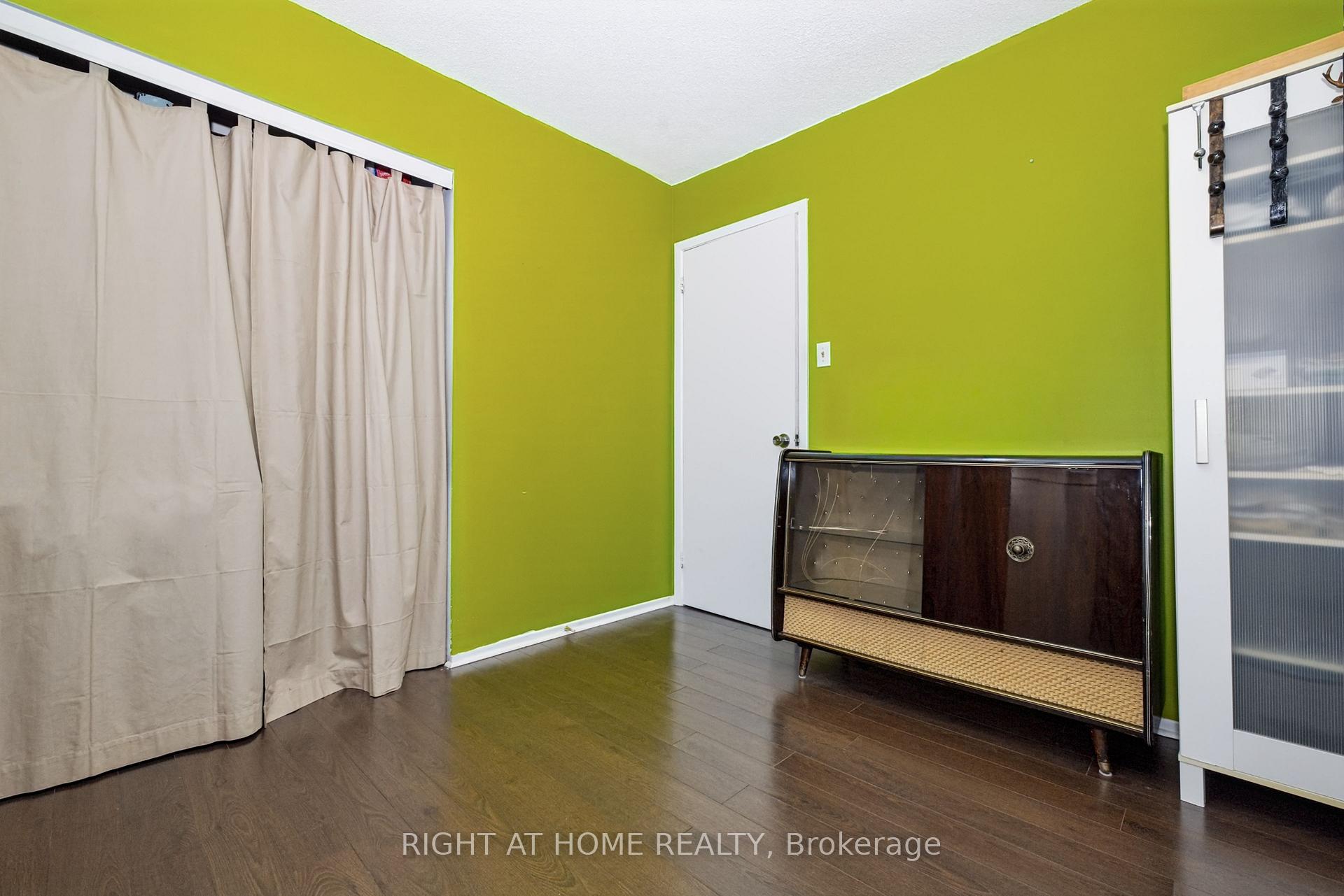 Photo 14 of 229 Britannia Avenue, Bradford West Gwillimbury, Bradford — HOMEH