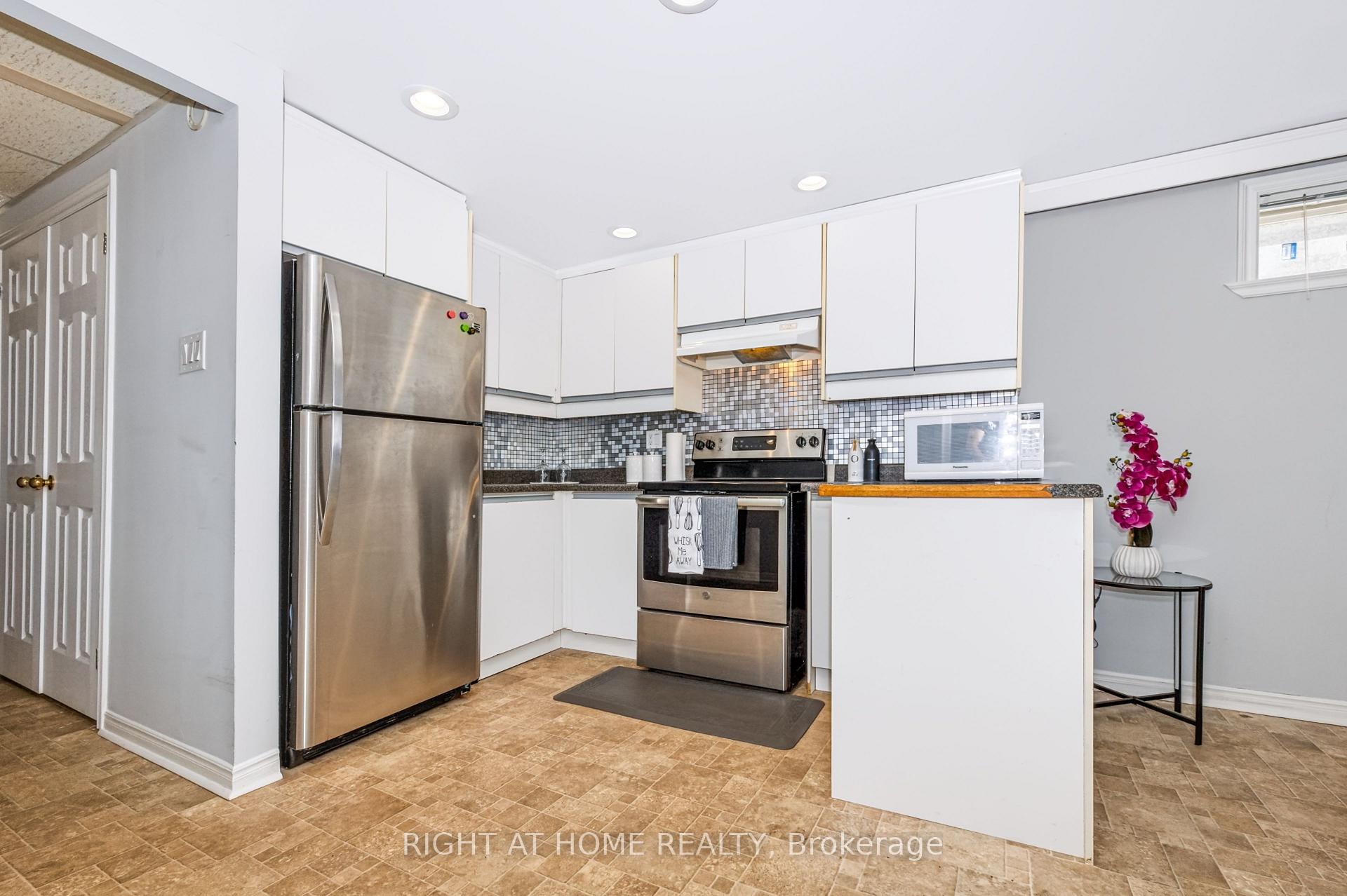 Photo 18 of 229 Britannia Avenue, Bradford West Gwillimbury, Bradford — HOMEH